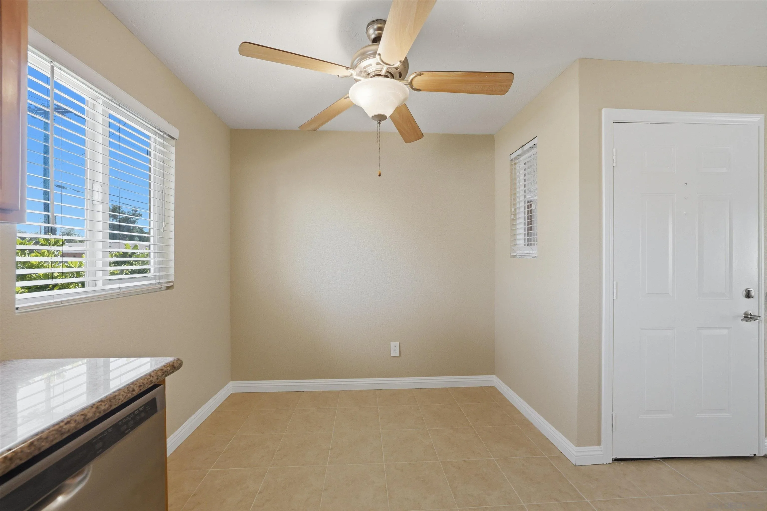 Photo #10: 260012206 Listing: Photo #10