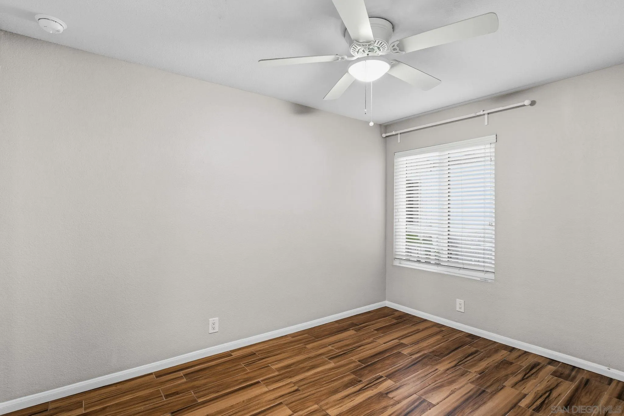 Photo #25: 260012210 Listing: Photo #25