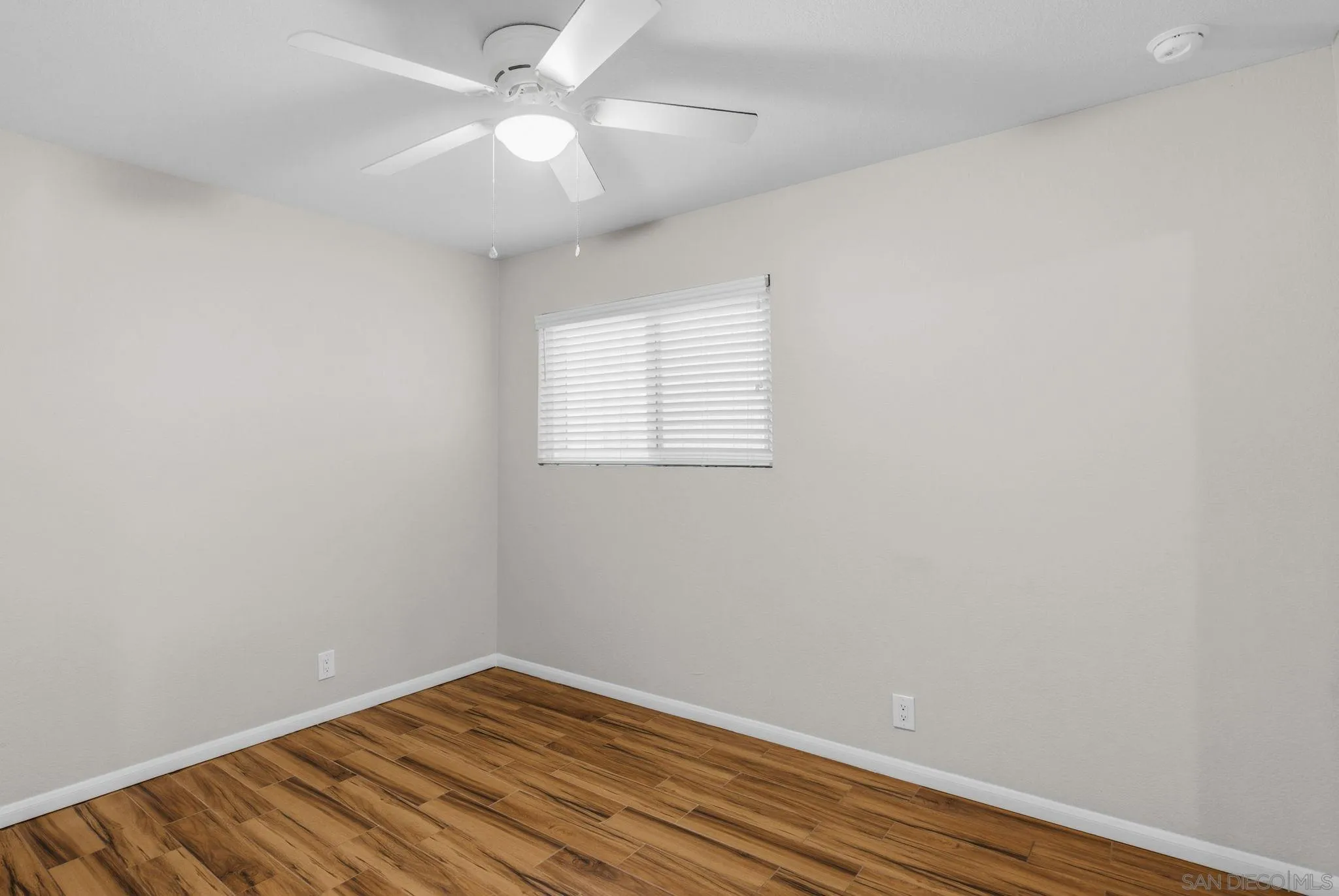 Photo #23: 260012210 Listing: Photo #23