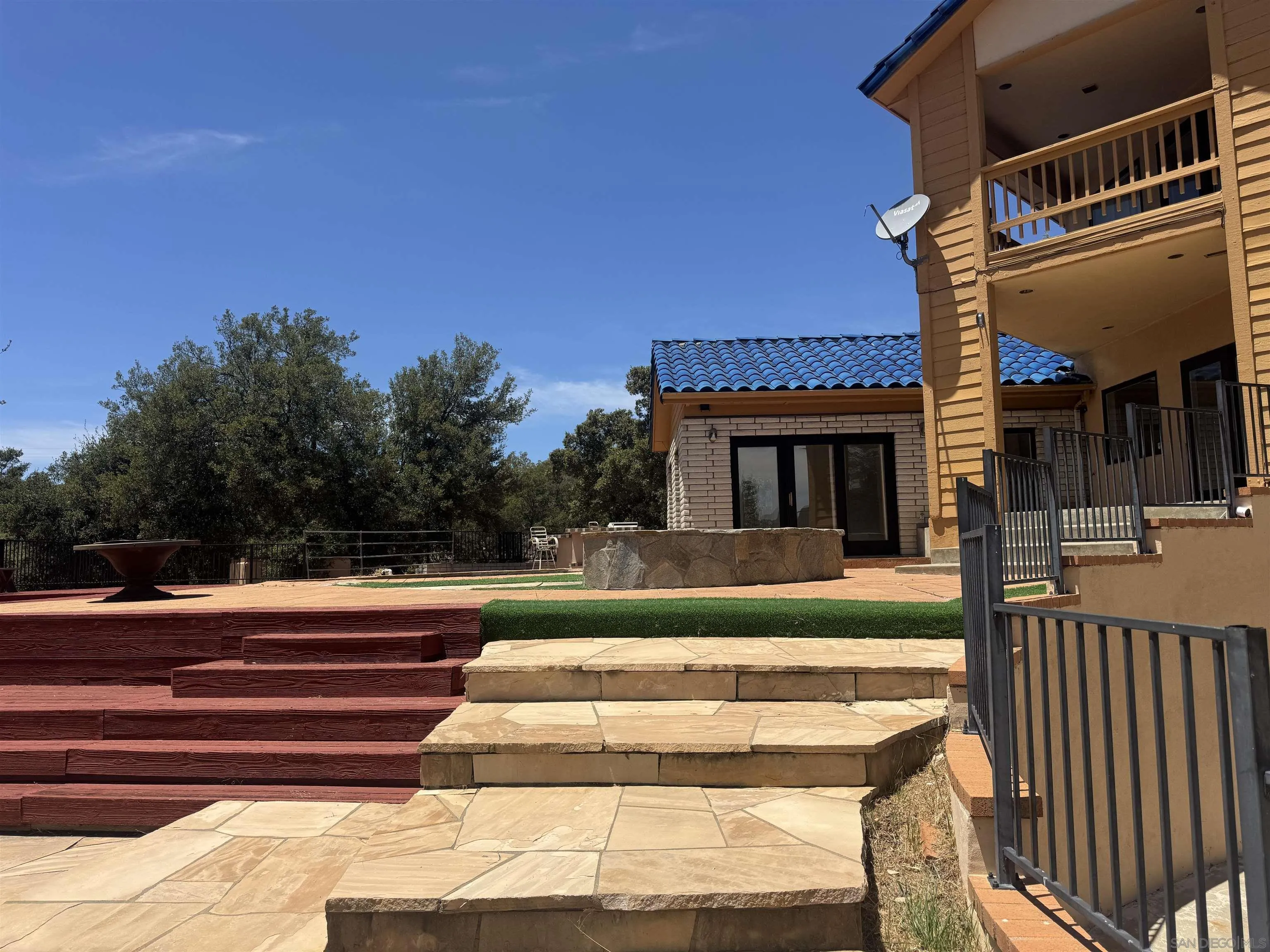 https://cdn.realtyfeed.com/cdn/127/260012212/65fcd29e46035f9ac36f991214238574.webp