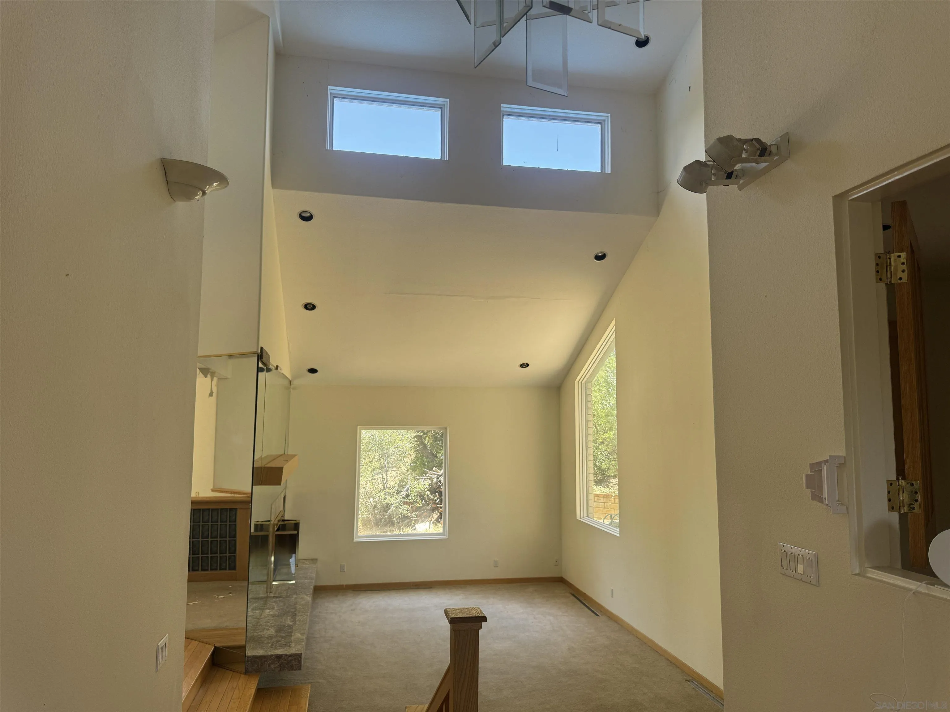 https://cdn.realtyfeed.com/cdn/127/260012212/fb3a8ededd387af8fcc60ebb126969bc.webp