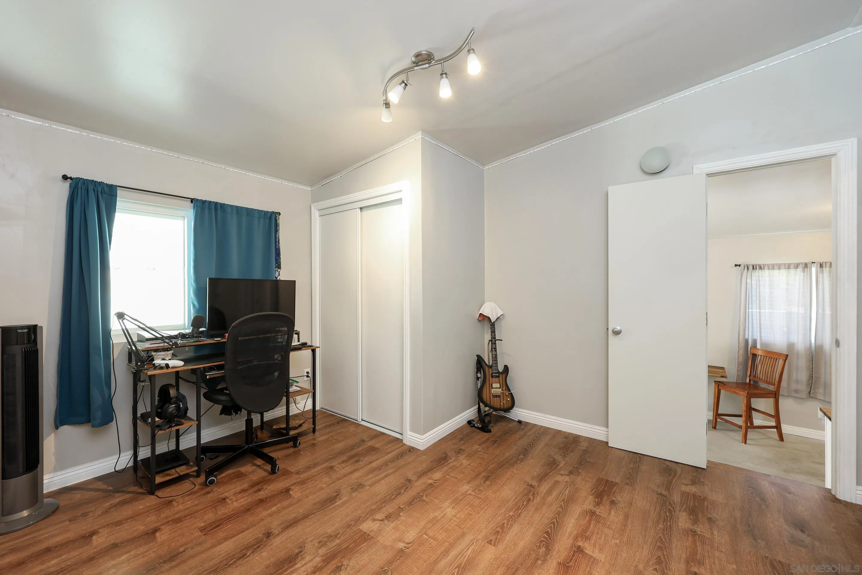 https://cdn.realtyfeed.com/cdn/127/260012213/32a4ed41cdd3ee7ff213460e47013a66.webp