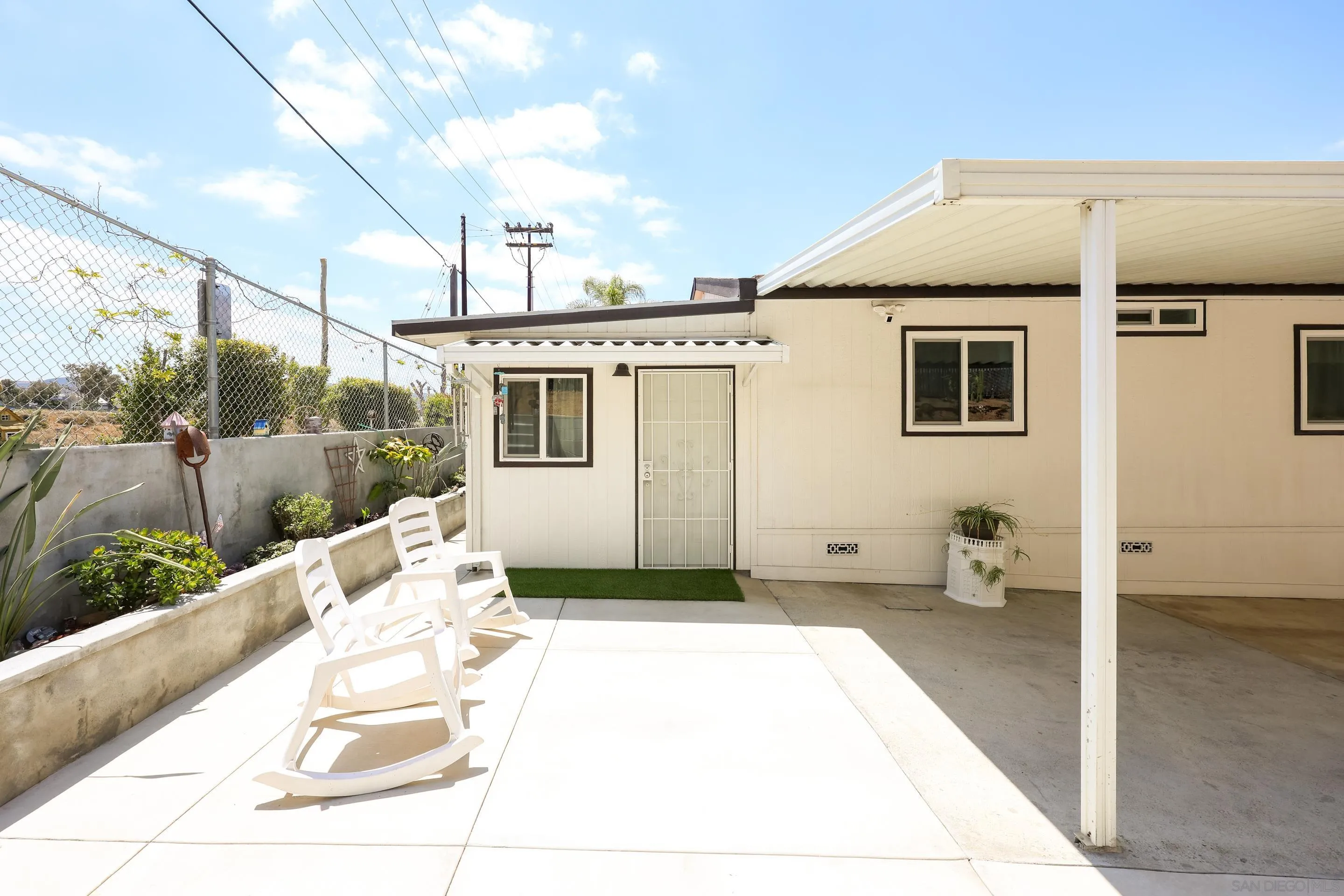 https://cdn.realtyfeed.com/cdn/127/260012213/a4cbd743b033caba367855d111236e08.webp