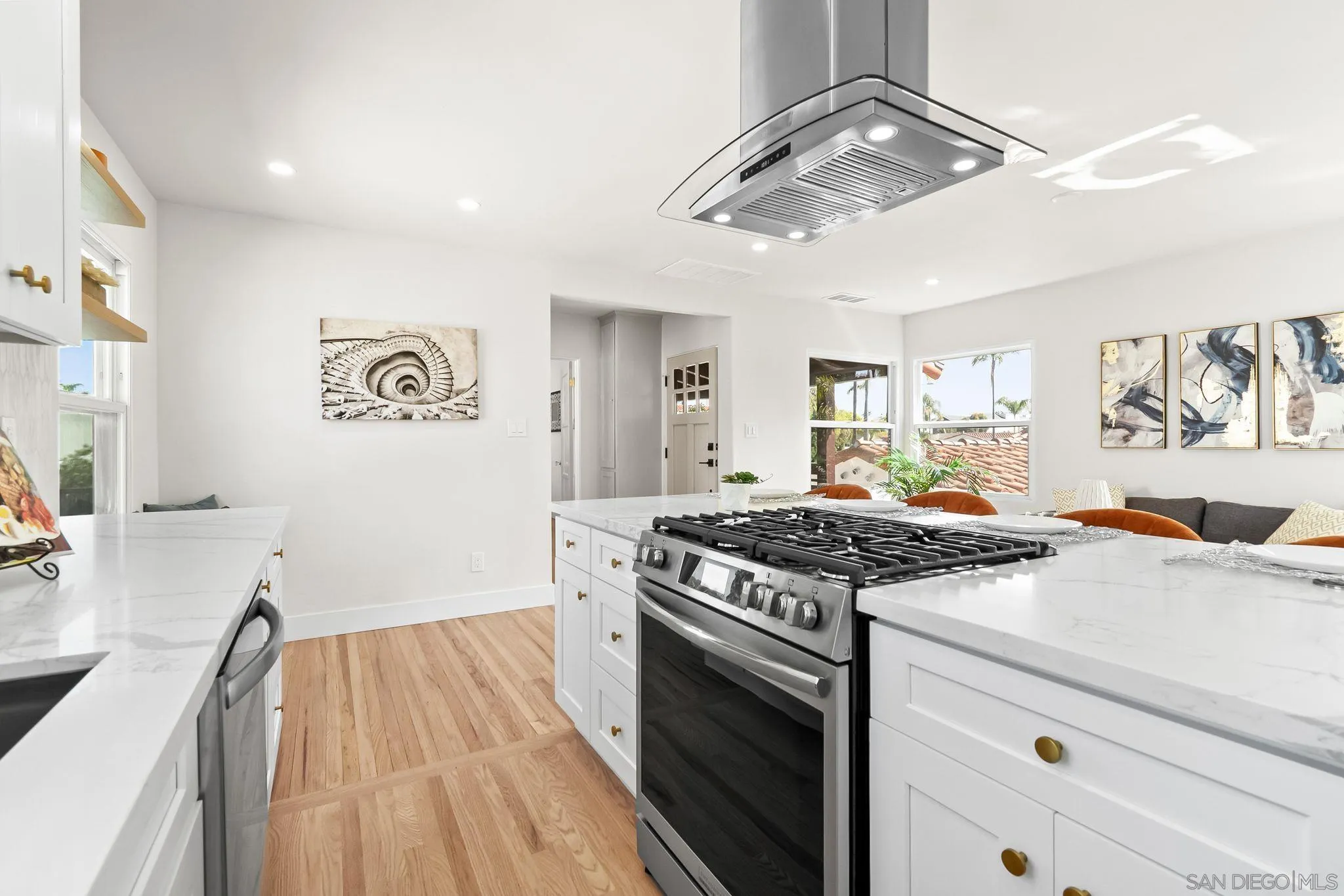 https://cdn.realtyfeed.com/cdn/127/260012223/fe9b6b6b002c6495196f4bca5d58848d.webp