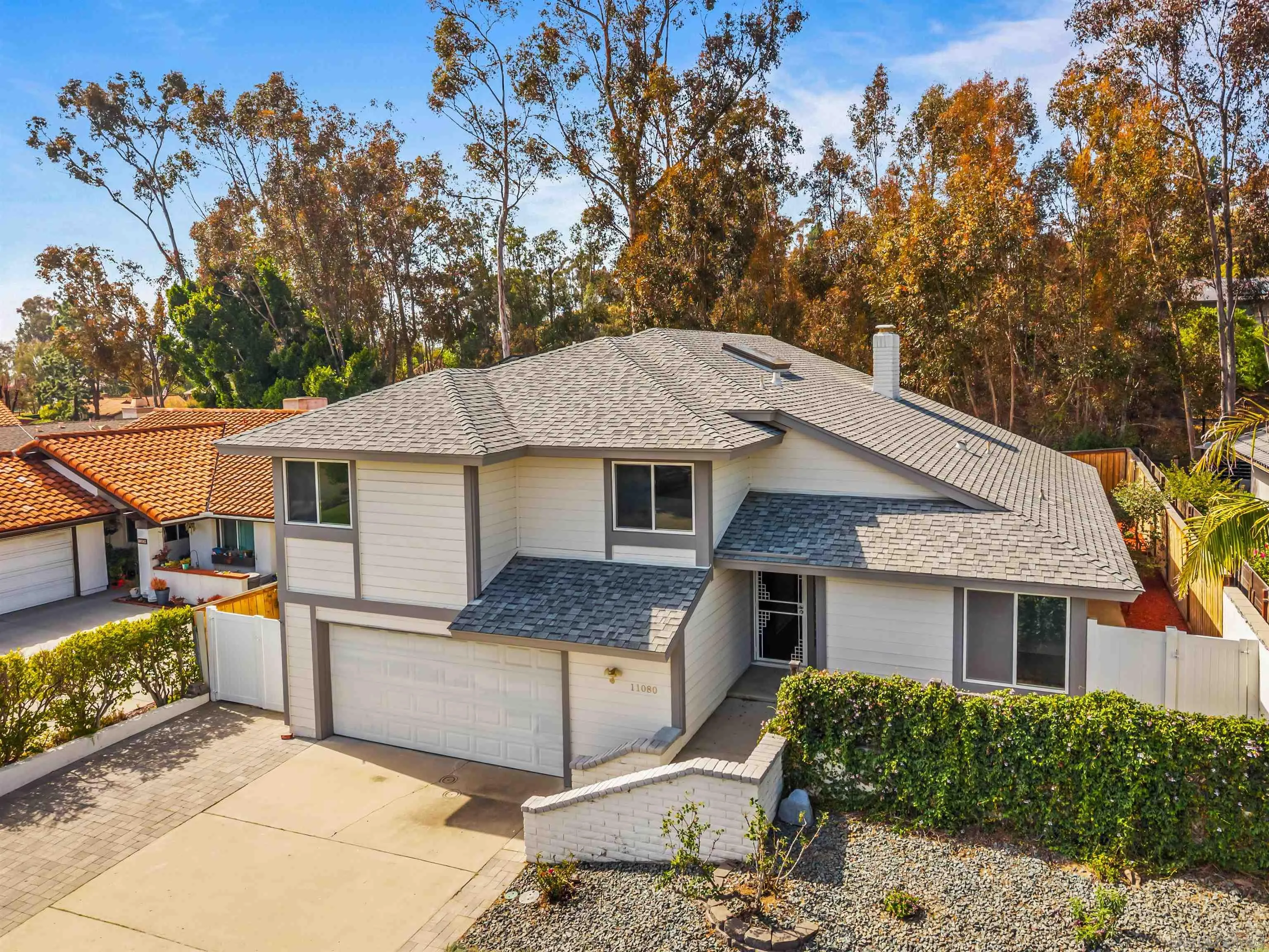 https://cdn.realtyfeed.com/cdn/127/260012225/9261e91e1eb468583c17d14afe4f50f3.webp