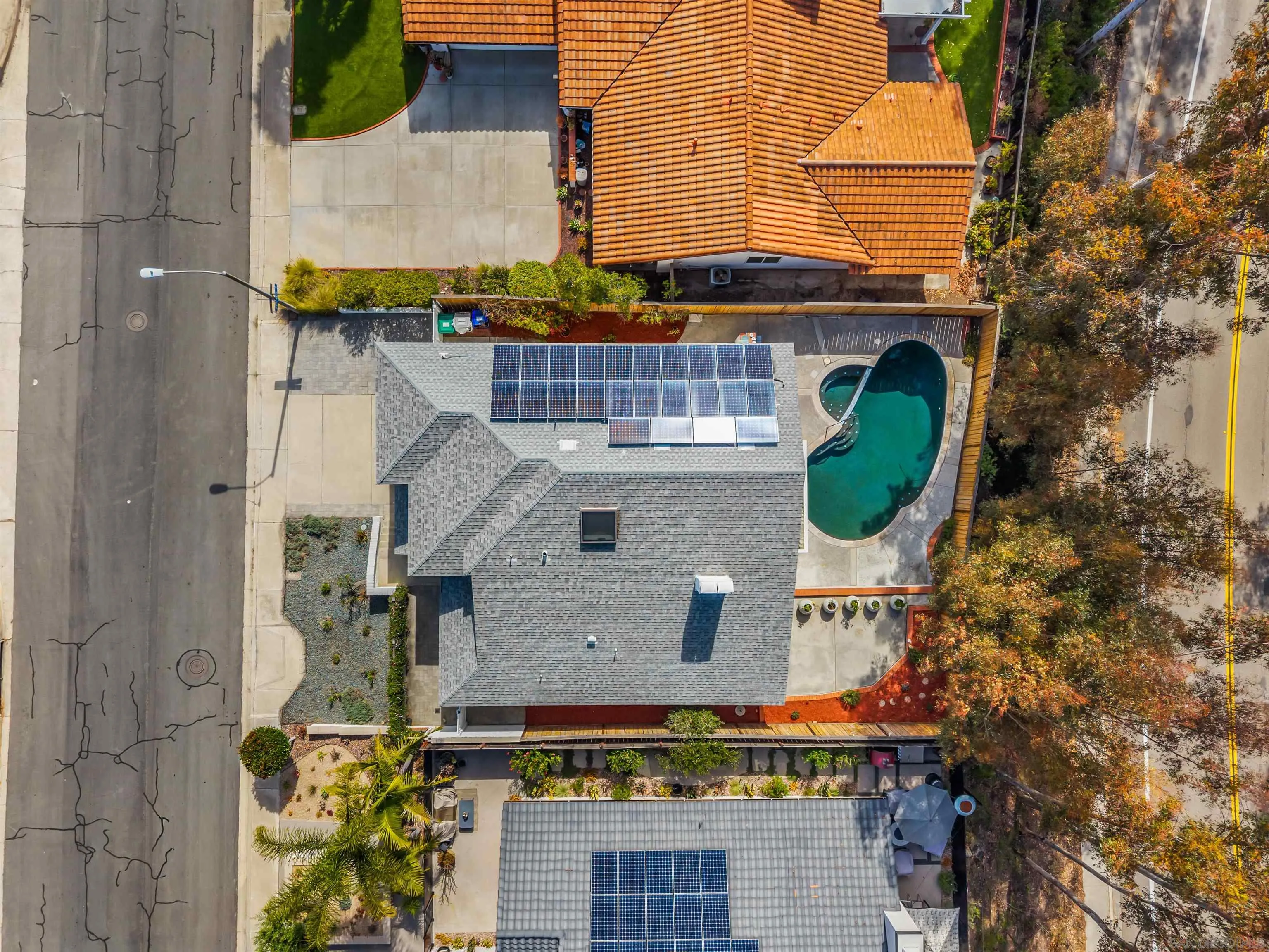 https://cdn.realtyfeed.com/cdn/127/260012225/f57ebabfc20e7b0c8b03fb39f858b3cc.webp