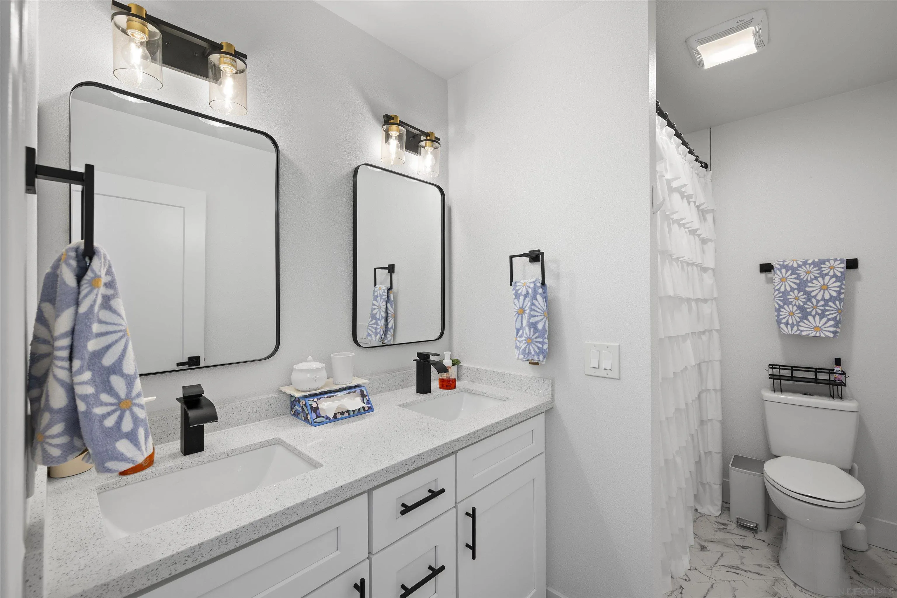 https://cdn.realtyfeed.com/cdn/127/260012227/3bf8210d7de0d80614299869845e5e38.webp