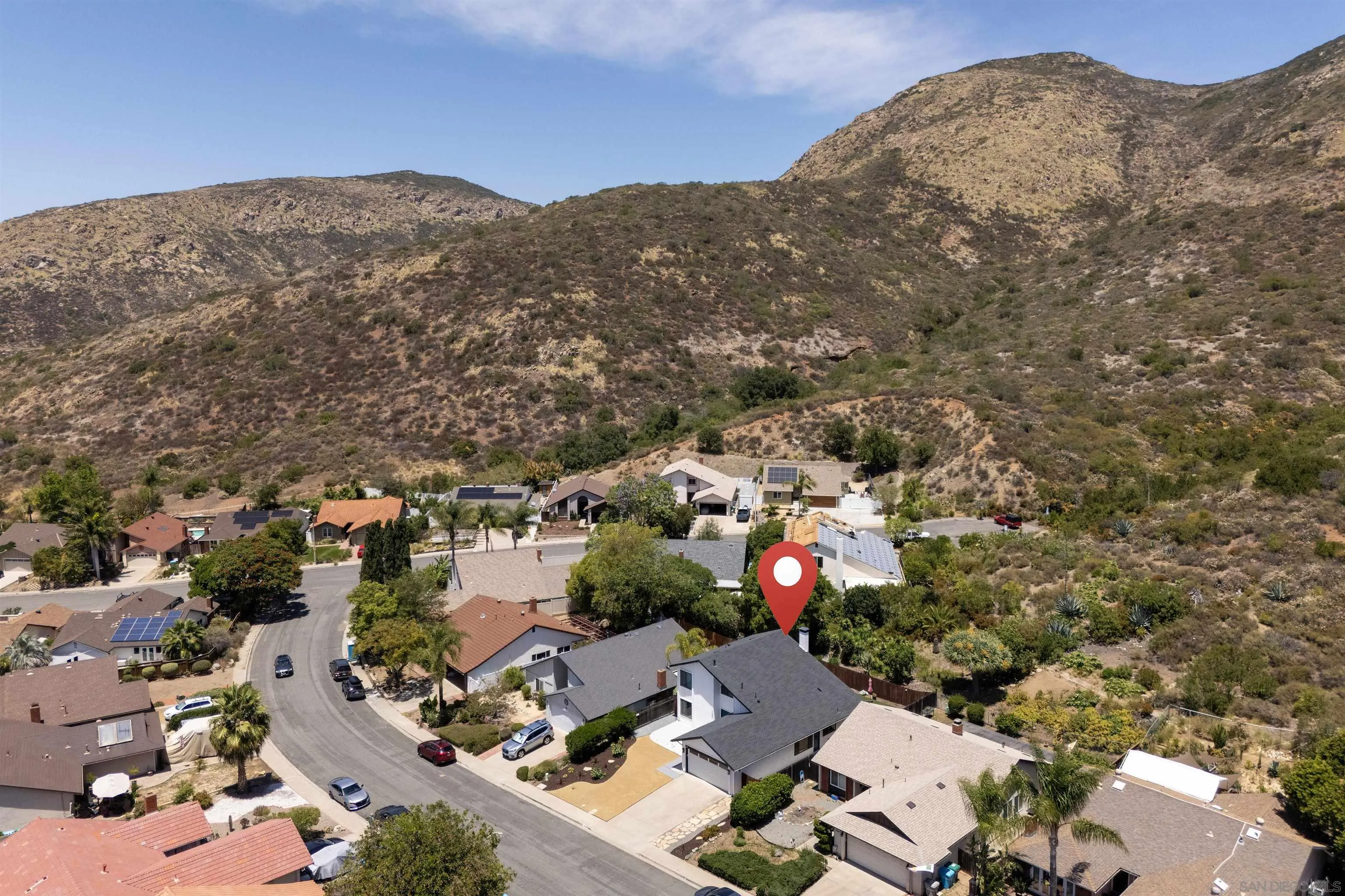 https://cdn.realtyfeed.com/cdn/127/260012227/4f7e342f33cf4d96a3e9d37d8aa9194a.webp