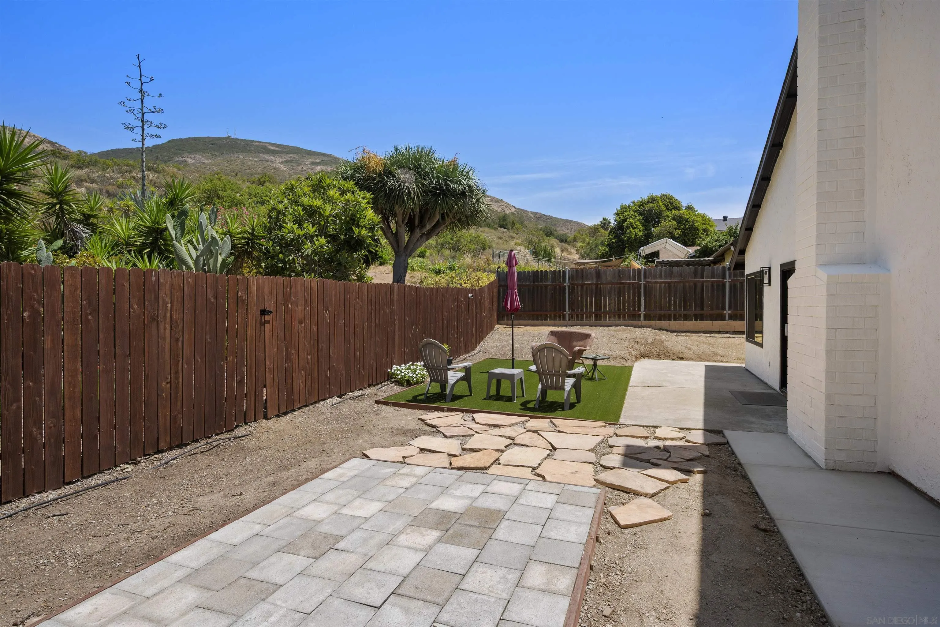 https://cdn.realtyfeed.com/cdn/127/260012227/50715d4b89a078c8ad307d006e43d31b.webp