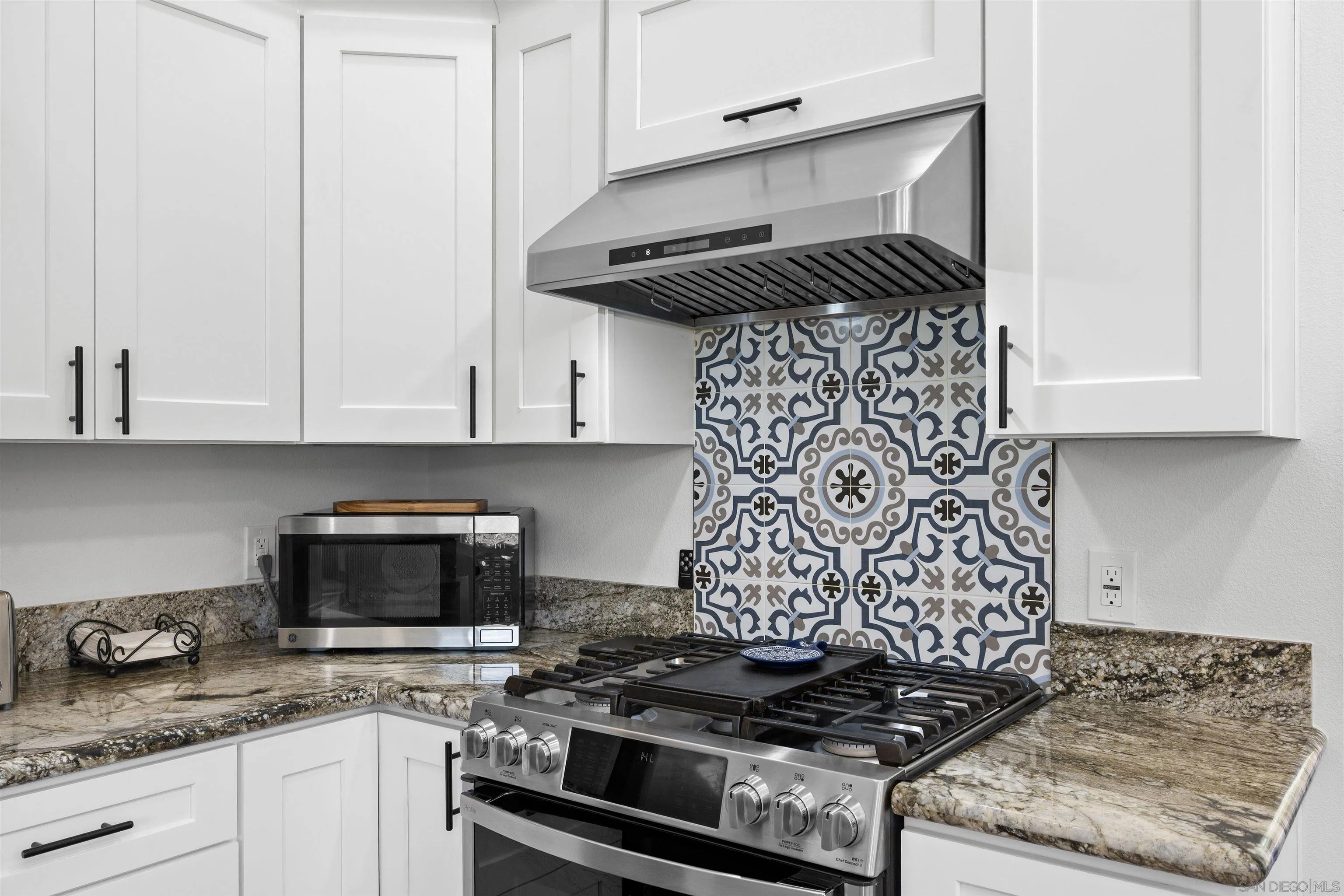 https://cdn.realtyfeed.com/cdn/127/260012227/9b5efc06f2e0fb9913e5cadde2ea88bb.webp