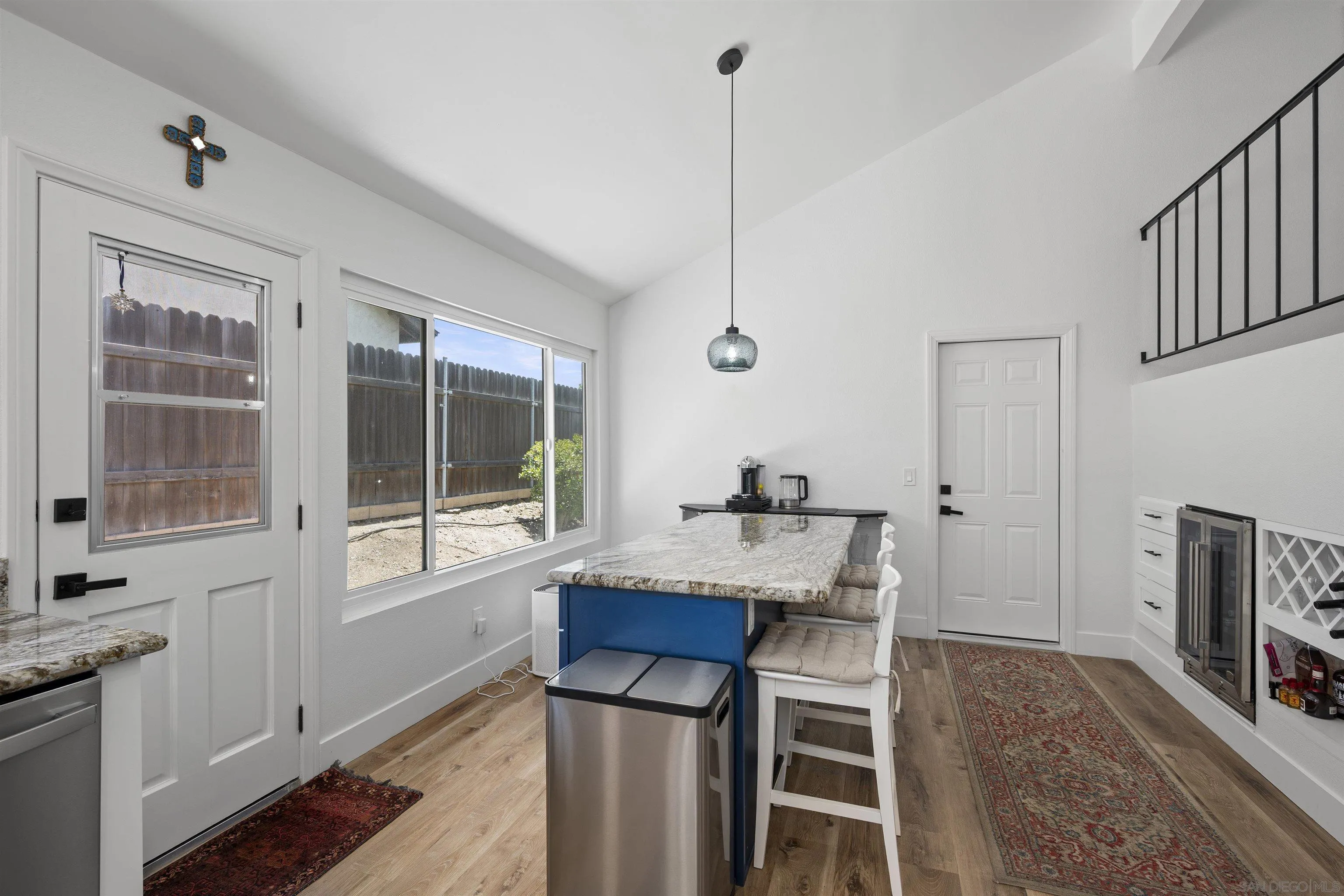 https://cdn.realtyfeed.com/cdn/127/260012227/d272d0ba9459ee0c791c2dbba3288bf4.webp