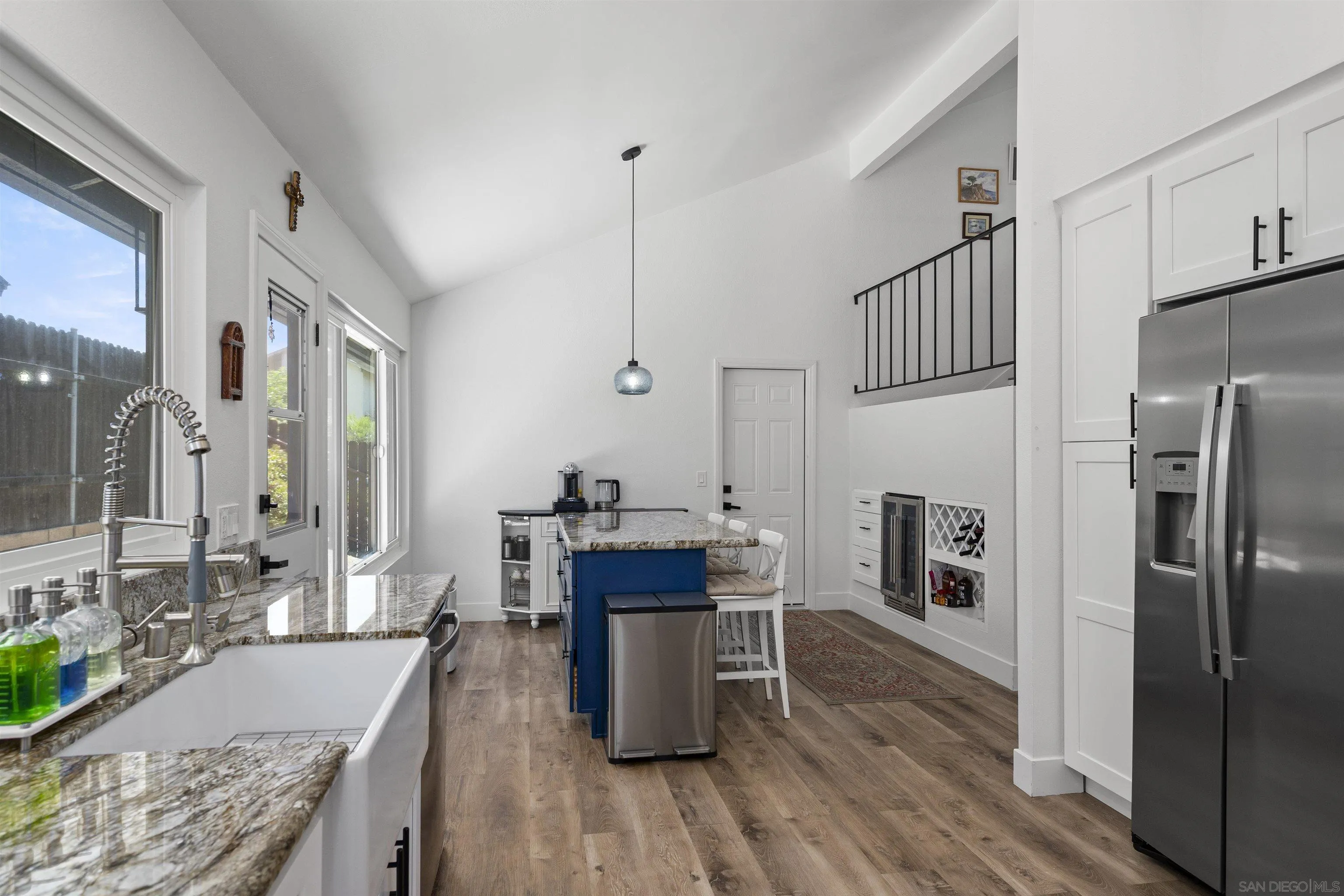 https://cdn.realtyfeed.com/cdn/127/260012227/df547cffc4bfce5595b81c84b49f836f.webp