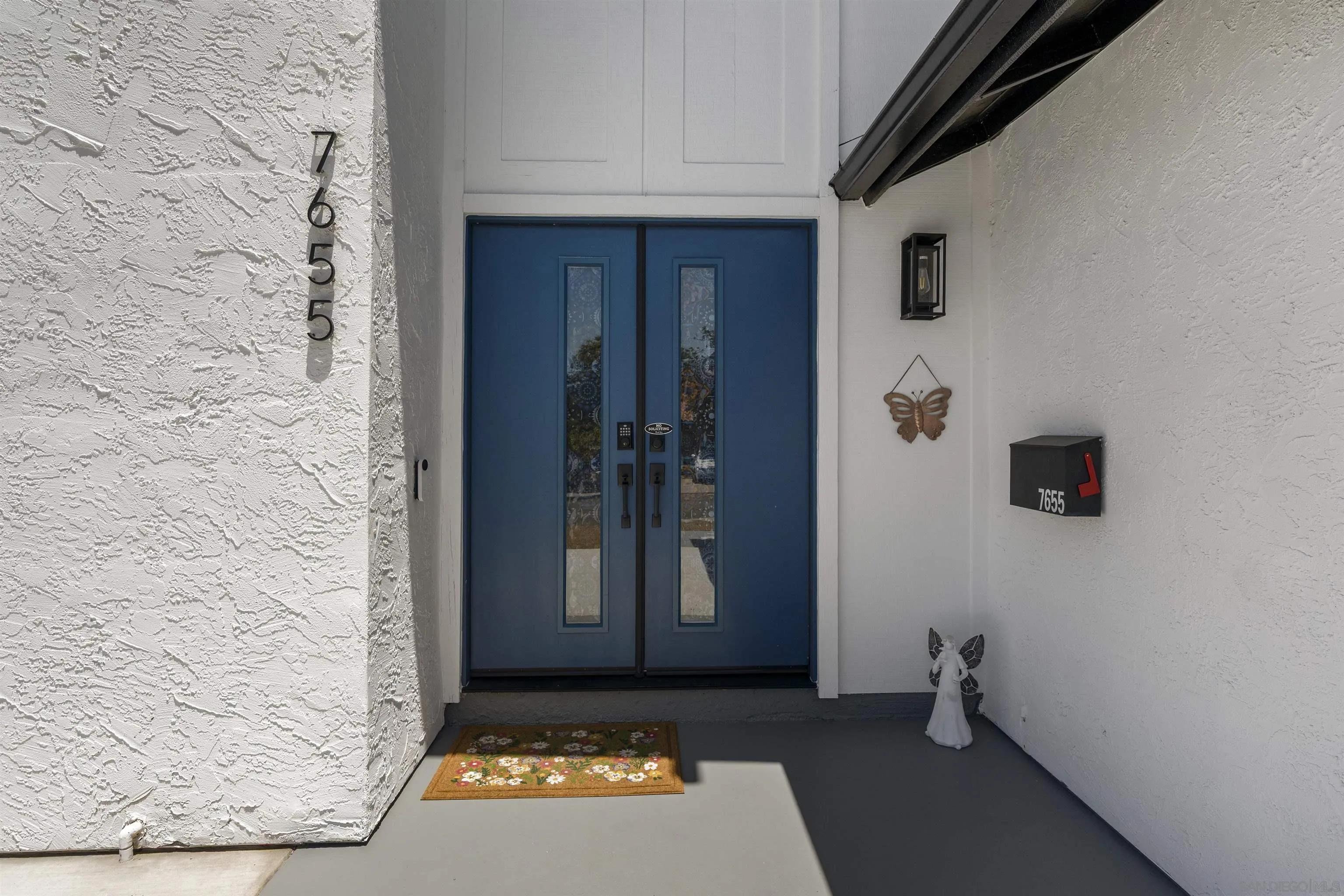 https://cdn.realtyfeed.com/cdn/127/260012227/e1798688f9c8388988eeb46e8ac454a2.webp