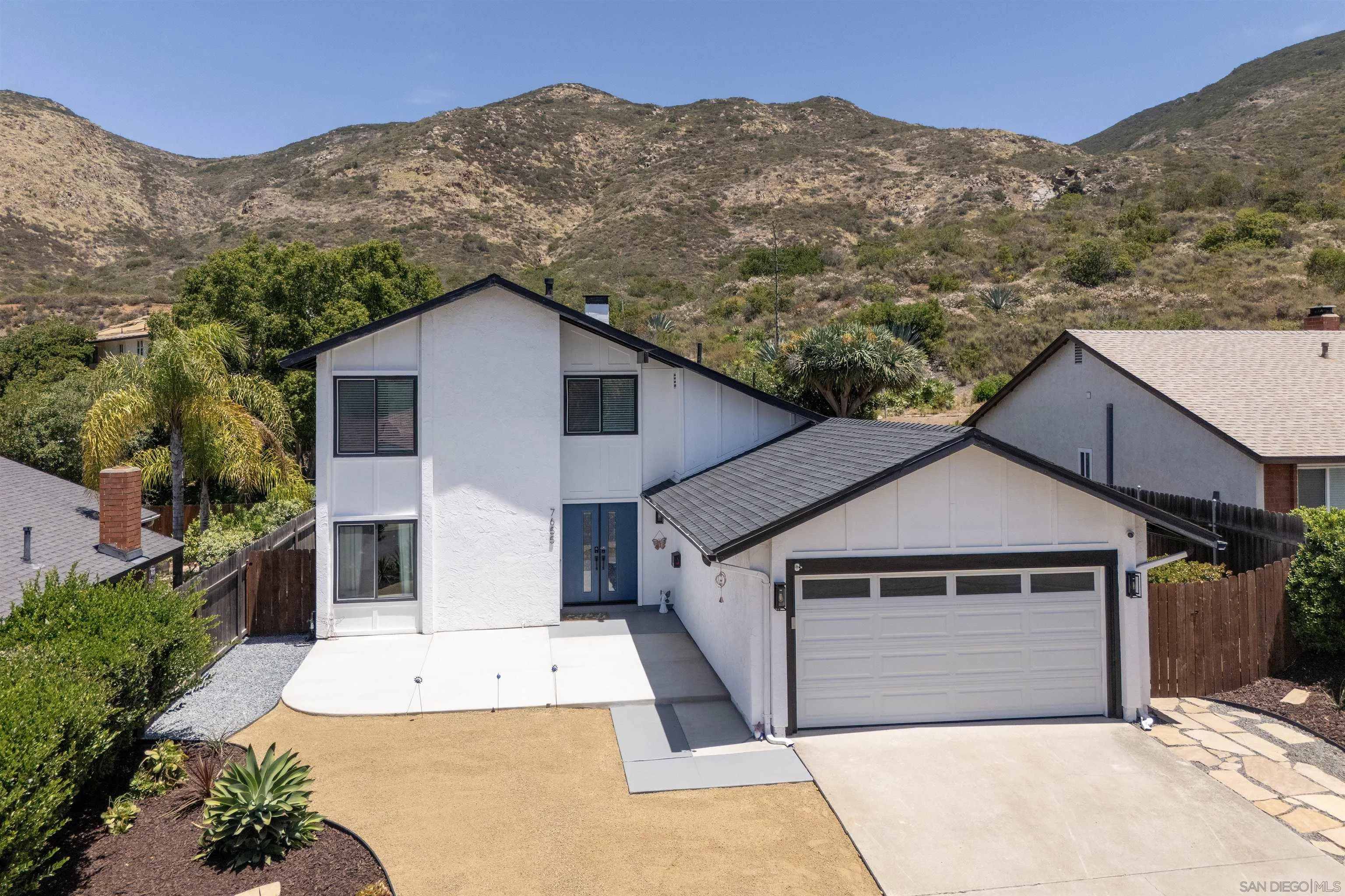 https://cdn.realtyfeed.com/cdn/127/260012227/e7e67040f7e6d9acc171d4cd4c447d25.webp