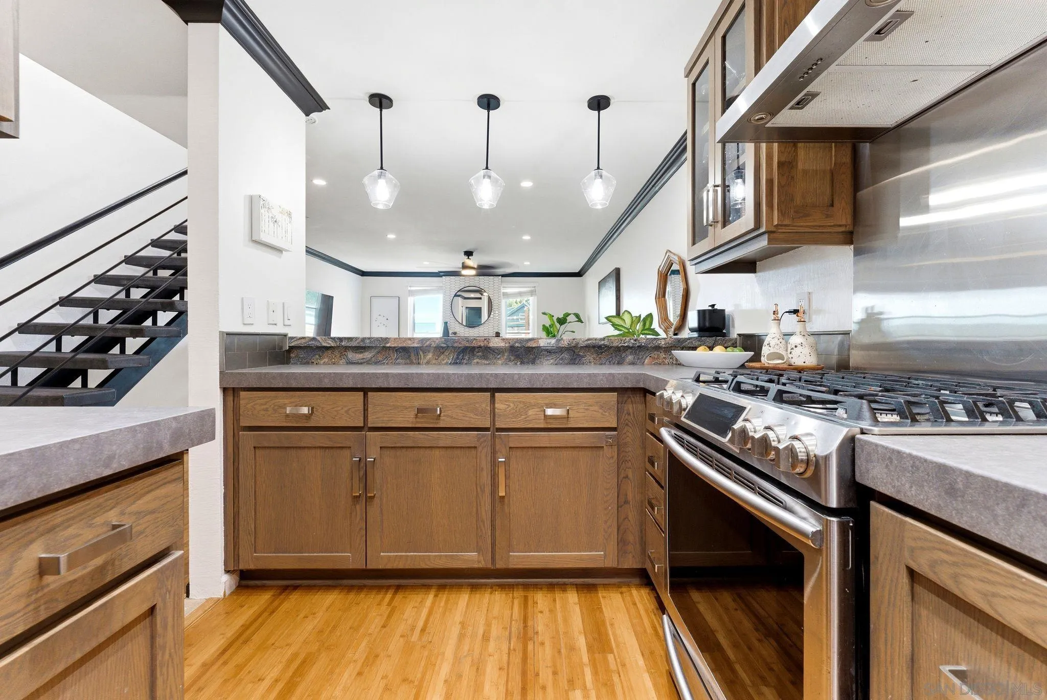 Photo #9: 260012229 Listing: Photo #9