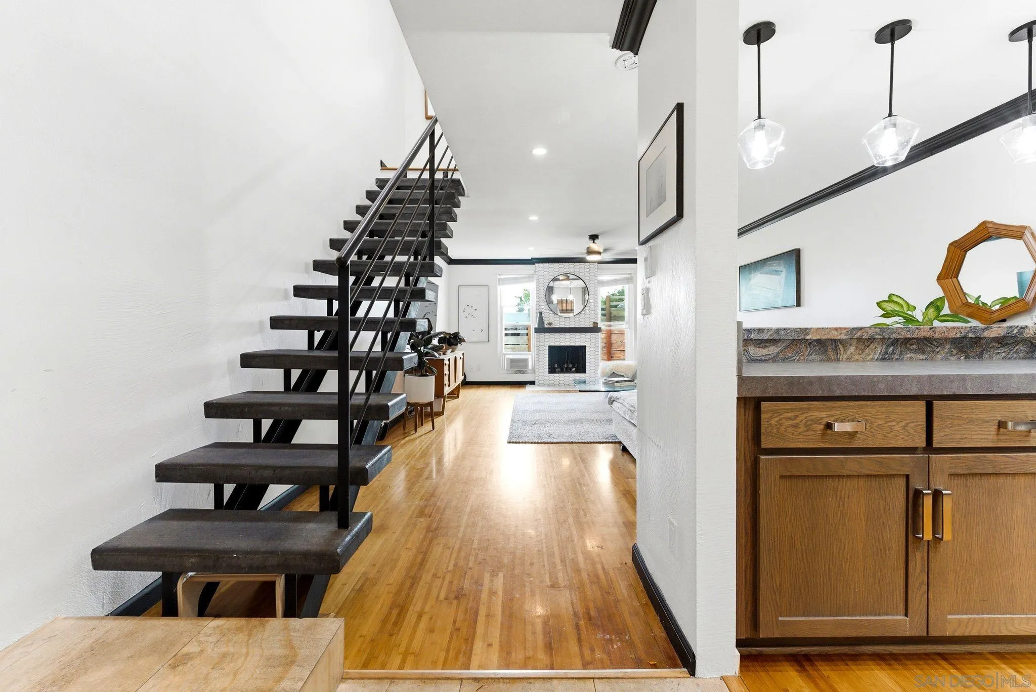 Photo #13: 260012229 Listing: Photo #13