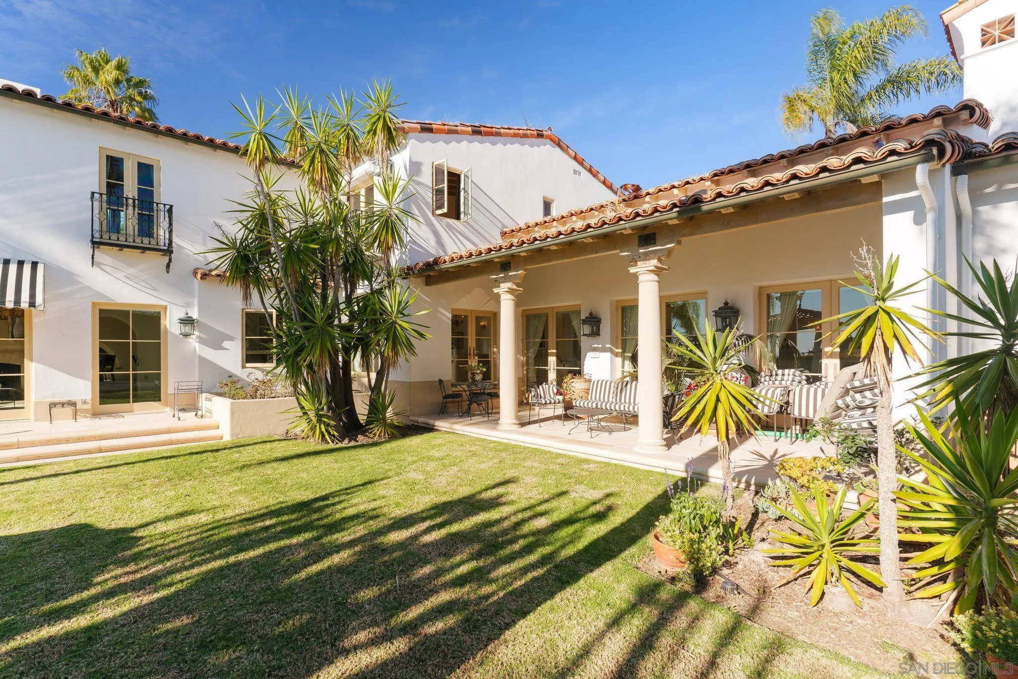 https://cdn.realtyfeed.com/cdn/127/260012230/2c7d3cb01f1b8bb30eb3c96c04d14bd3.webp