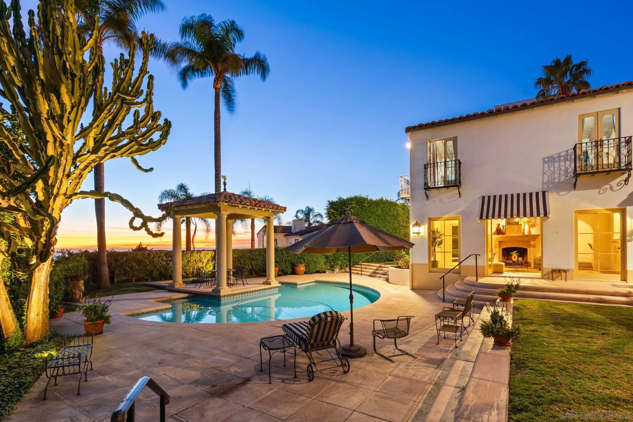 https://cdn.realtyfeed.com/cdn/127/260012230/401337703651378d4f86a17a2f8687bb.webp