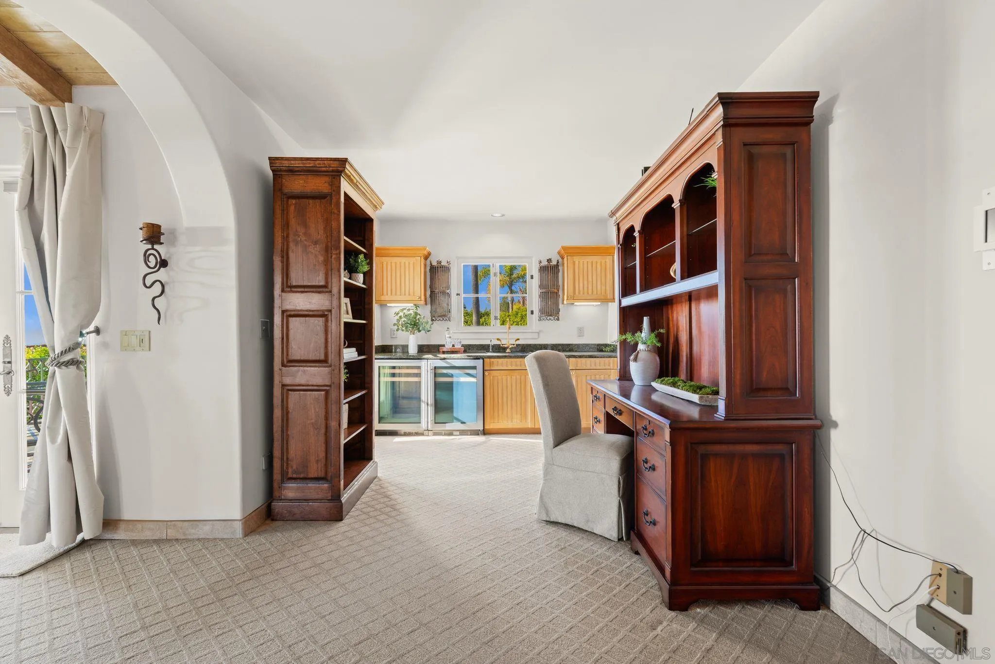 https://cdn.realtyfeed.com/cdn/127/260012230/72e68587bdc6fea24d4b9c363baa4a6a.webp