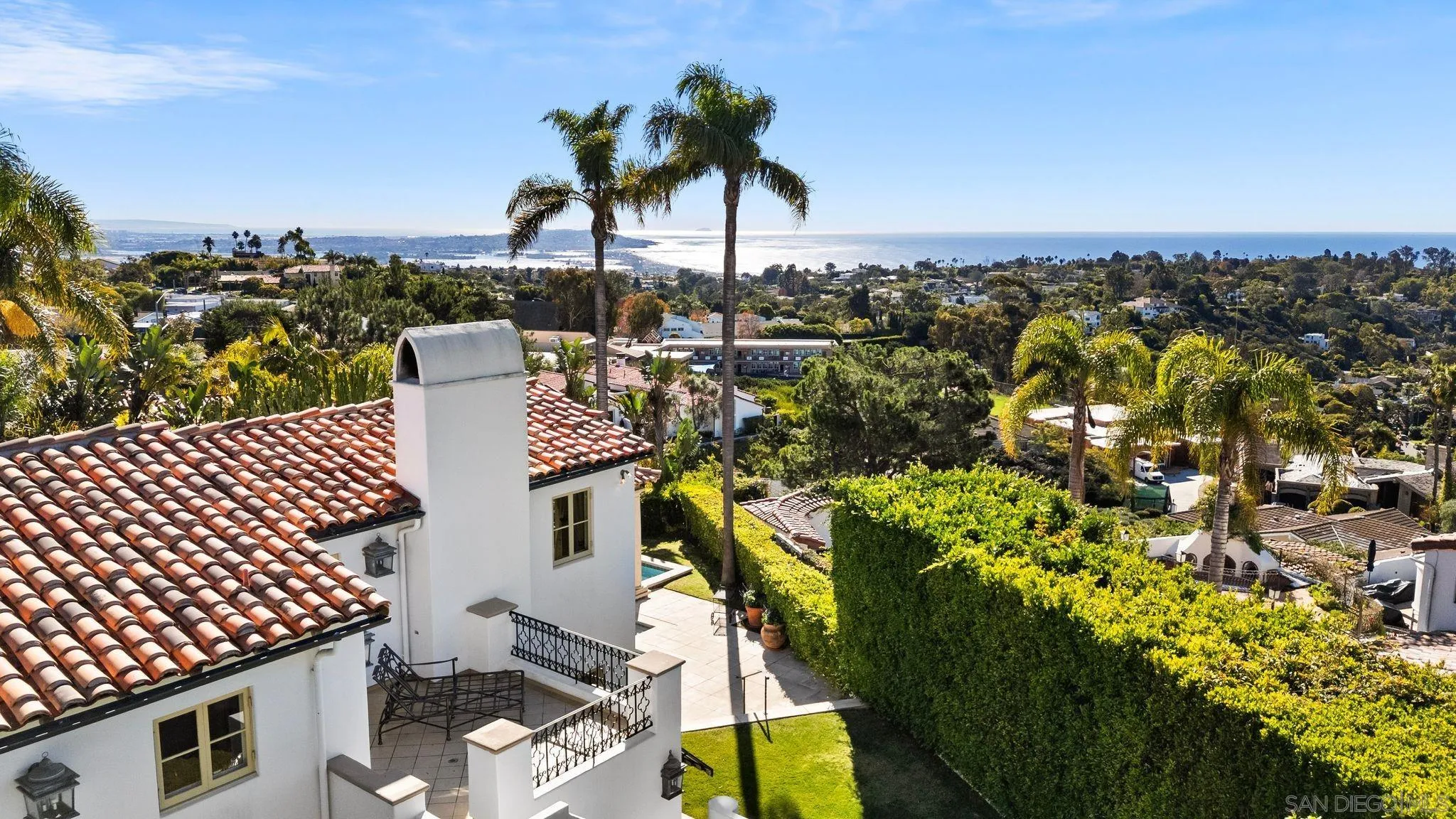 https://cdn.realtyfeed.com/cdn/127/260012230/c275f80ebae7fa5b27b6beaabc3f7f57.webp