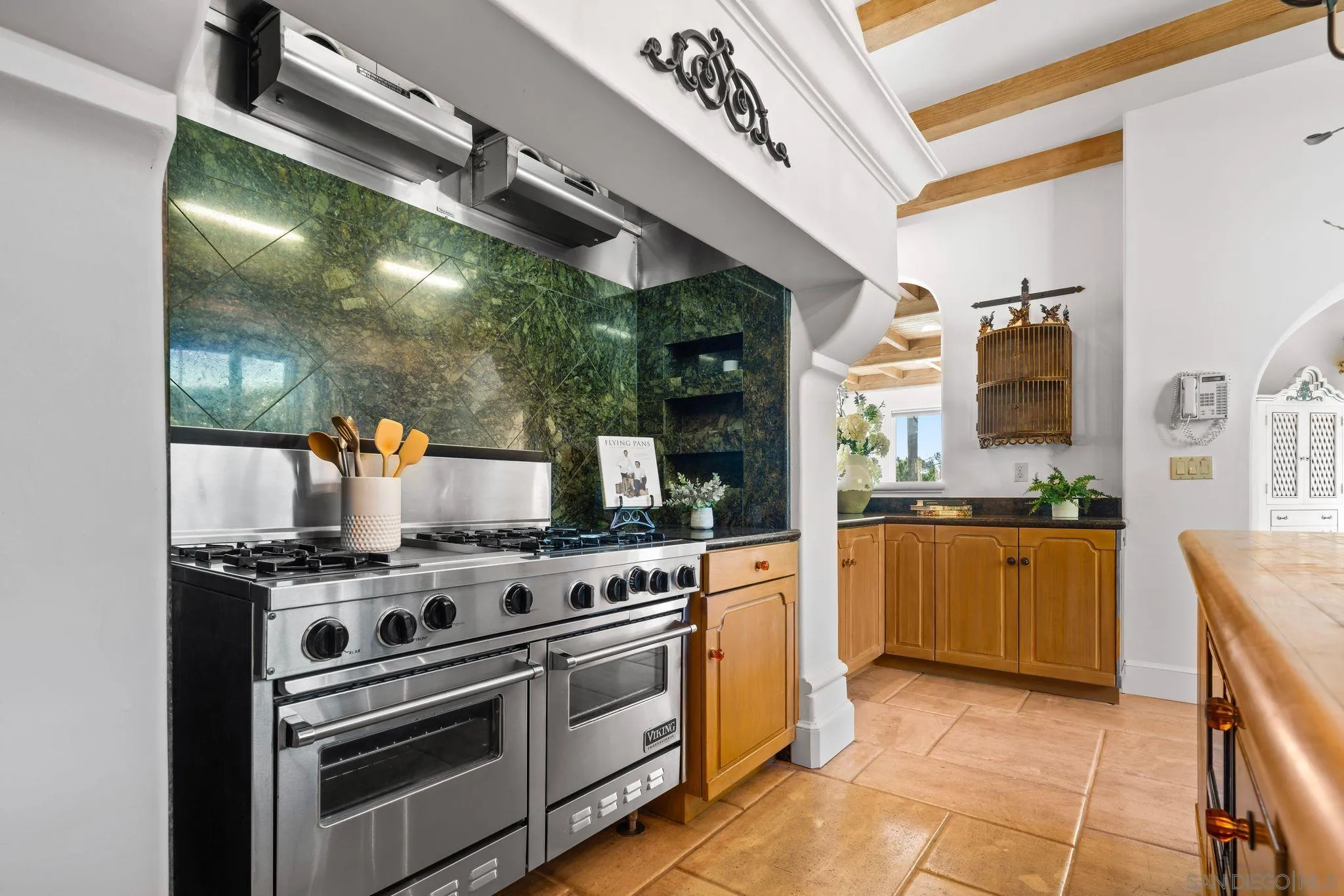 https://cdn.realtyfeed.com/cdn/127/260012230/ca38925011c415206a7b2d0ee76fdd18.webp