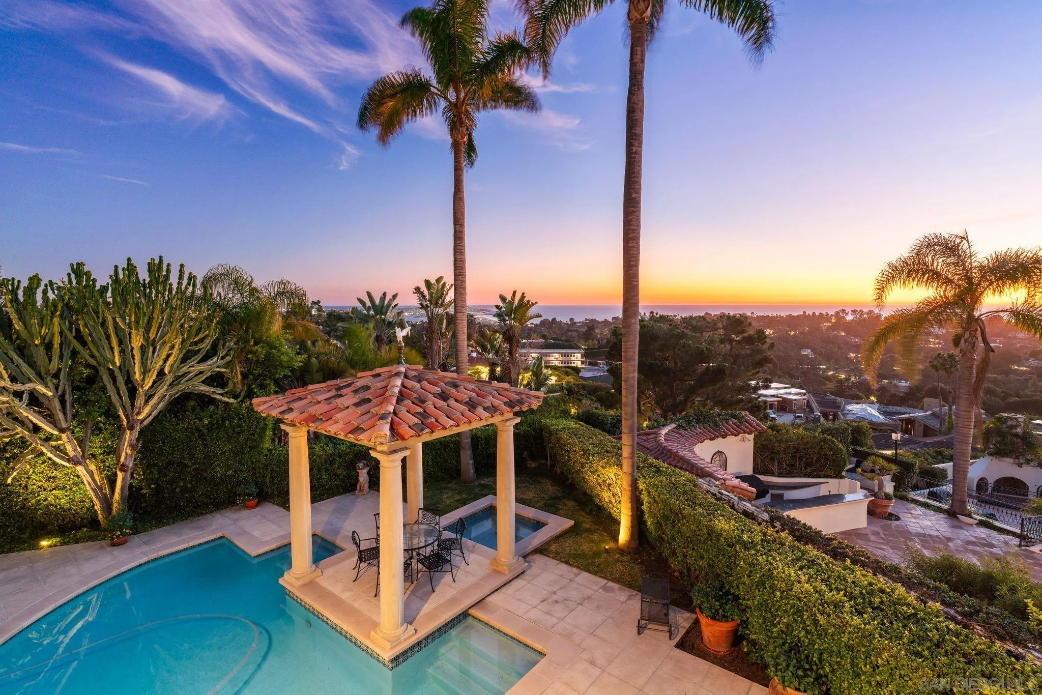 https://cdn.realtyfeed.com/cdn/127/260012230/cf8a4d144f7f7900d474b661b4151a7a.webp