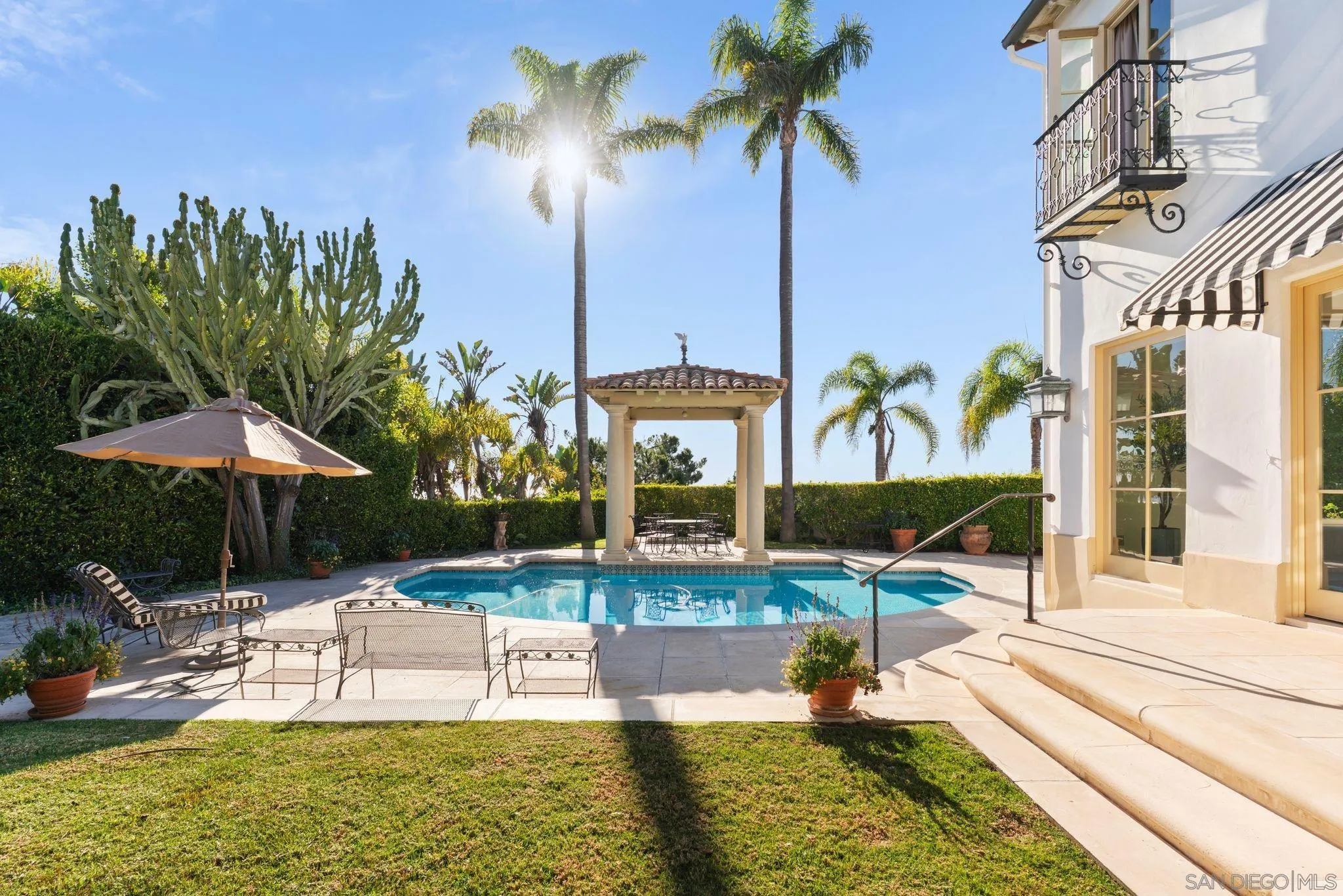 https://cdn.realtyfeed.com/cdn/127/260012230/ddf5e1be16c0860bf73cac79178f3a0a.webp
