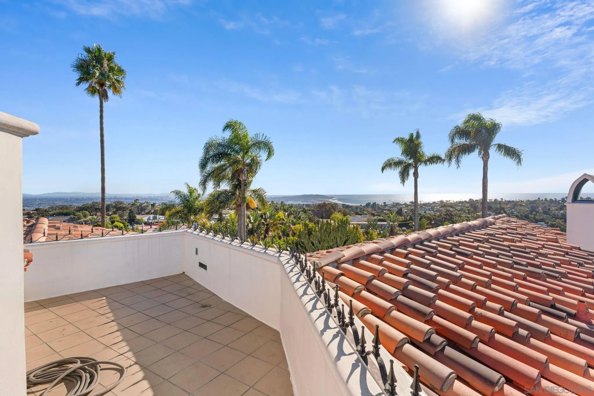 https://cdn.realtyfeed.com/cdn/127/260012230/e0009cf3987b478507e953144b72031c.webp