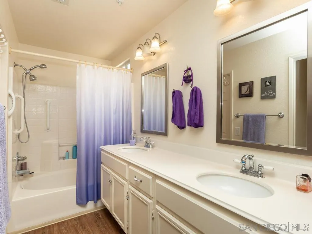 https://cdn.realtyfeed.com/cdn/127/260012233/a6303254888e0c20176ac81069992c2c.webp