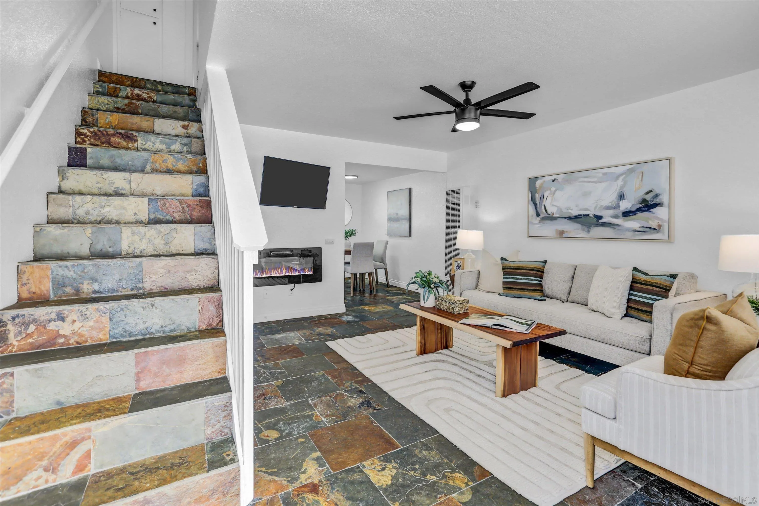 https://cdn.realtyfeed.com/cdn/127/260012237/115e73ce3ccc3960641ddecbdd68be1c.webp