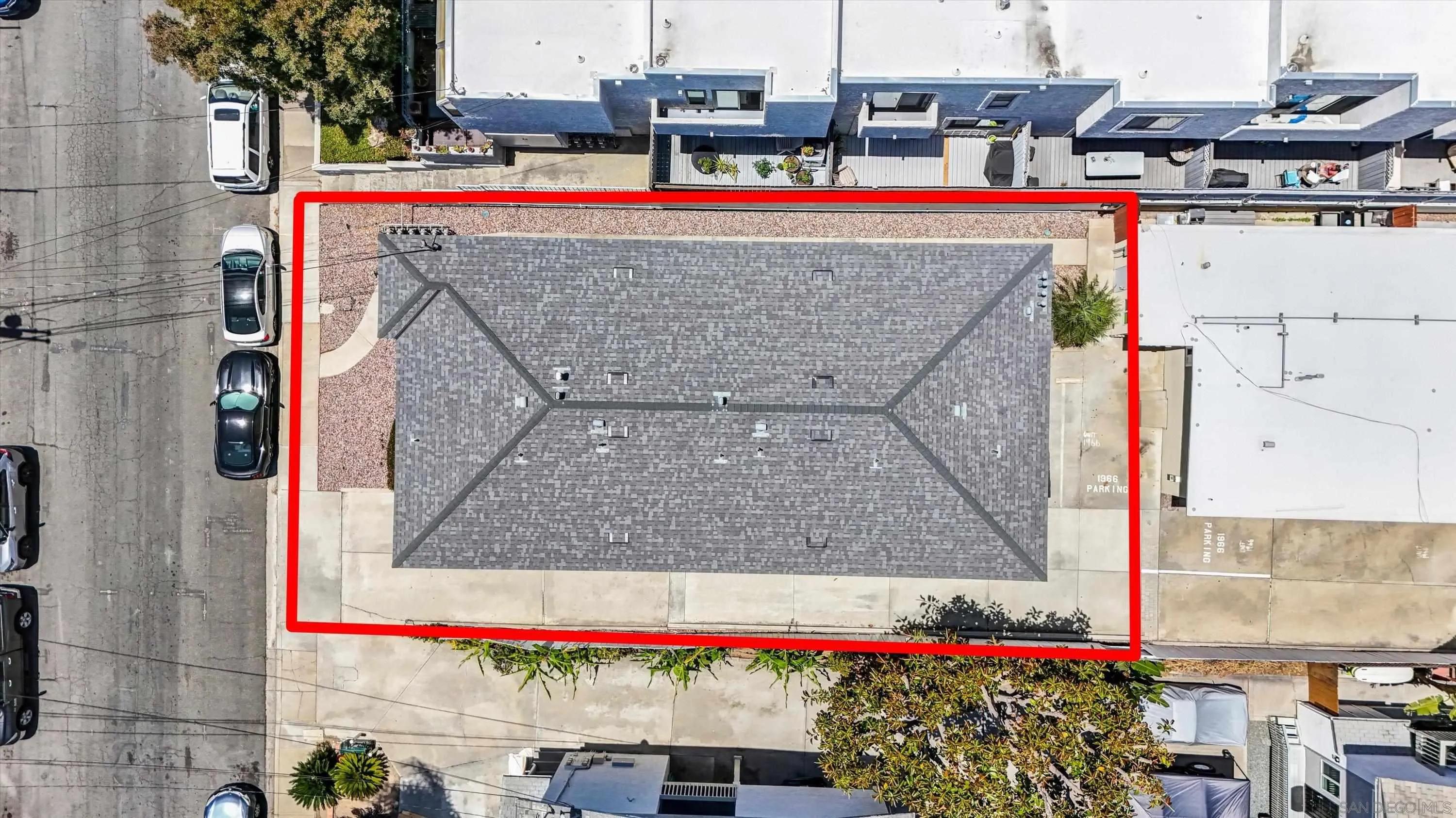 https://cdn.realtyfeed.com/cdn/127/260012237/241c30e085842a509509ea7bbcff5314.webp