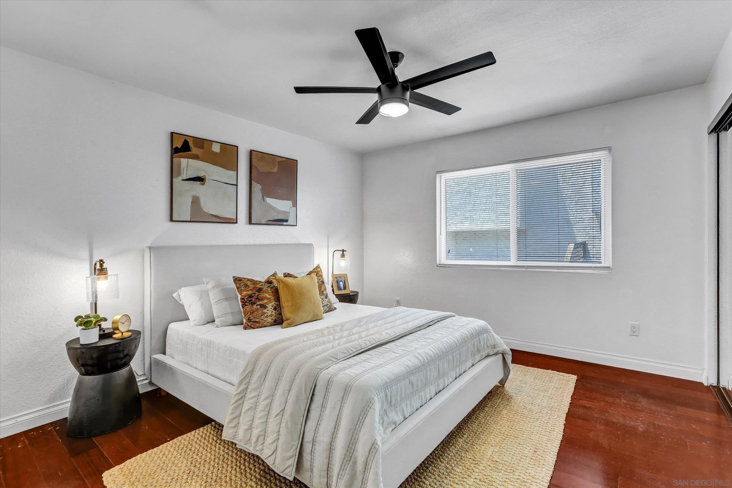 https://cdn.realtyfeed.com/cdn/127/260012237/8691544510e4fb9777ecd021b29f40ed.webp