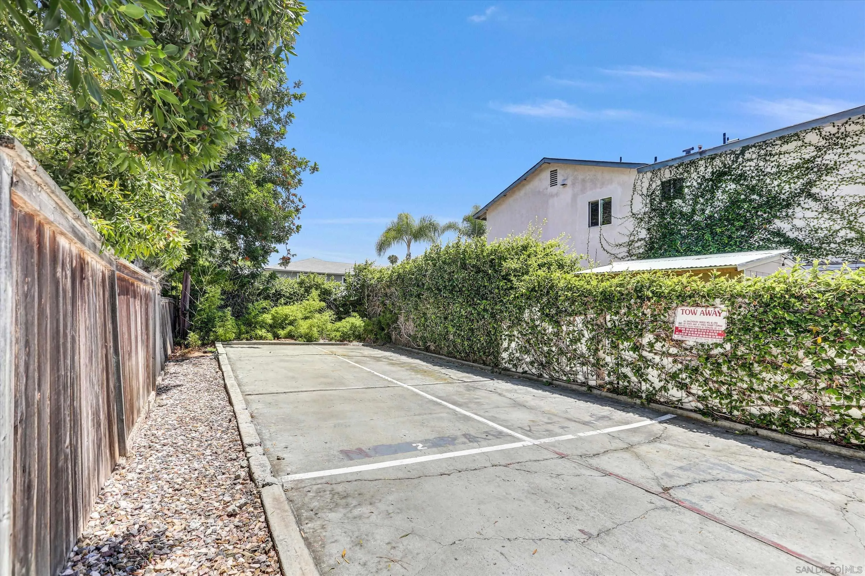 https://cdn.realtyfeed.com/cdn/127/260012237/f7924c00bf9c61abd8c9f97a7344de71.webp