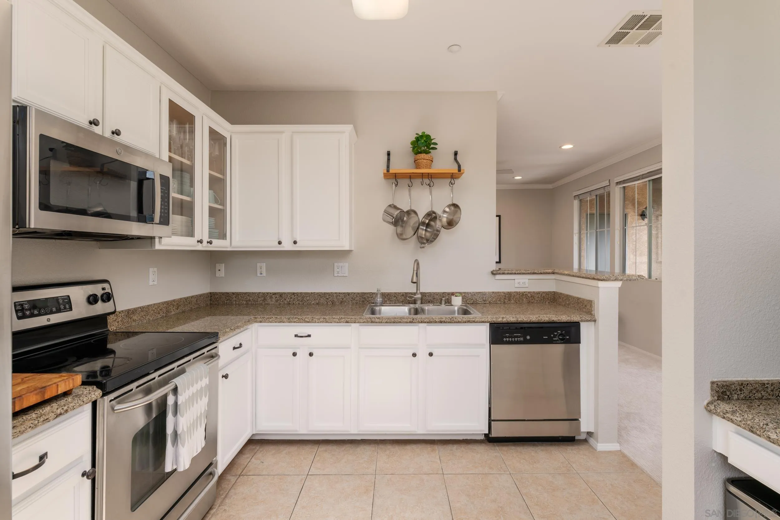 Photo #10: 260012238 Listing: Photo #10