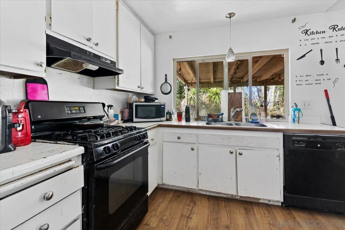 https://cdn.realtyfeed.com/cdn/127/260012240/3754ae3c99130f321e010a10761d830f.webp