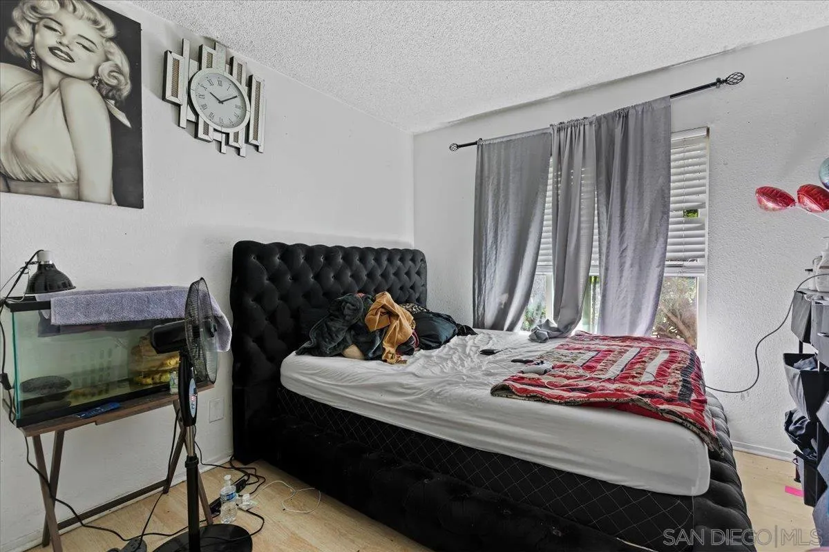 https://cdn.realtyfeed.com/cdn/127/260012240/4b27cbc9fbd0271d346a332d4505cbc7.webp