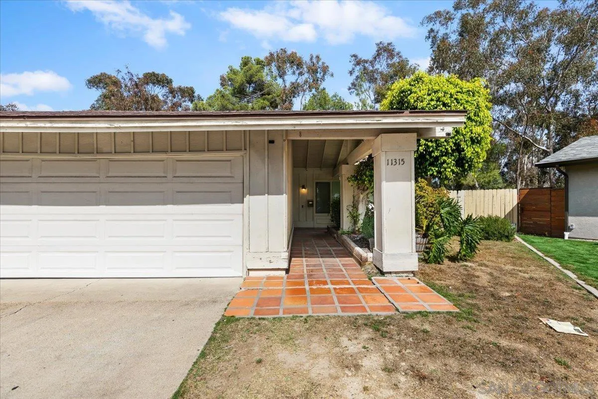 https://cdn.realtyfeed.com/cdn/127/260012240/4cafa1d541c6e4c5707a17c1533e2f5e.webp