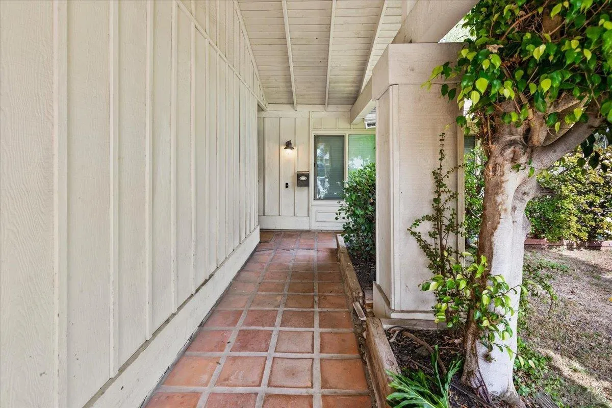 https://cdn.realtyfeed.com/cdn/127/260012240/666460b54e88c689b8a200d1298551db.webp