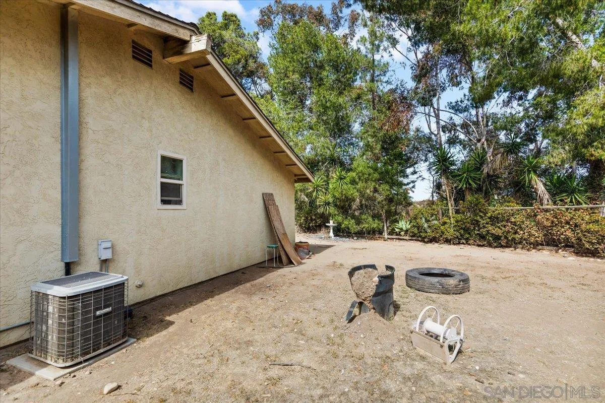 https://cdn.realtyfeed.com/cdn/127/260012240/b6ec758e6887f554203b72be6cafcd67.webp
