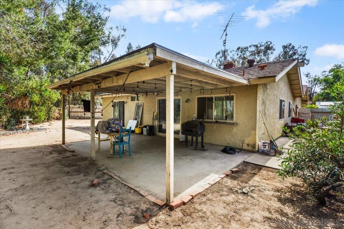 https://cdn.realtyfeed.com/cdn/127/260012240/f1fb24f8f066d0f276e7262e65f605a0.webp