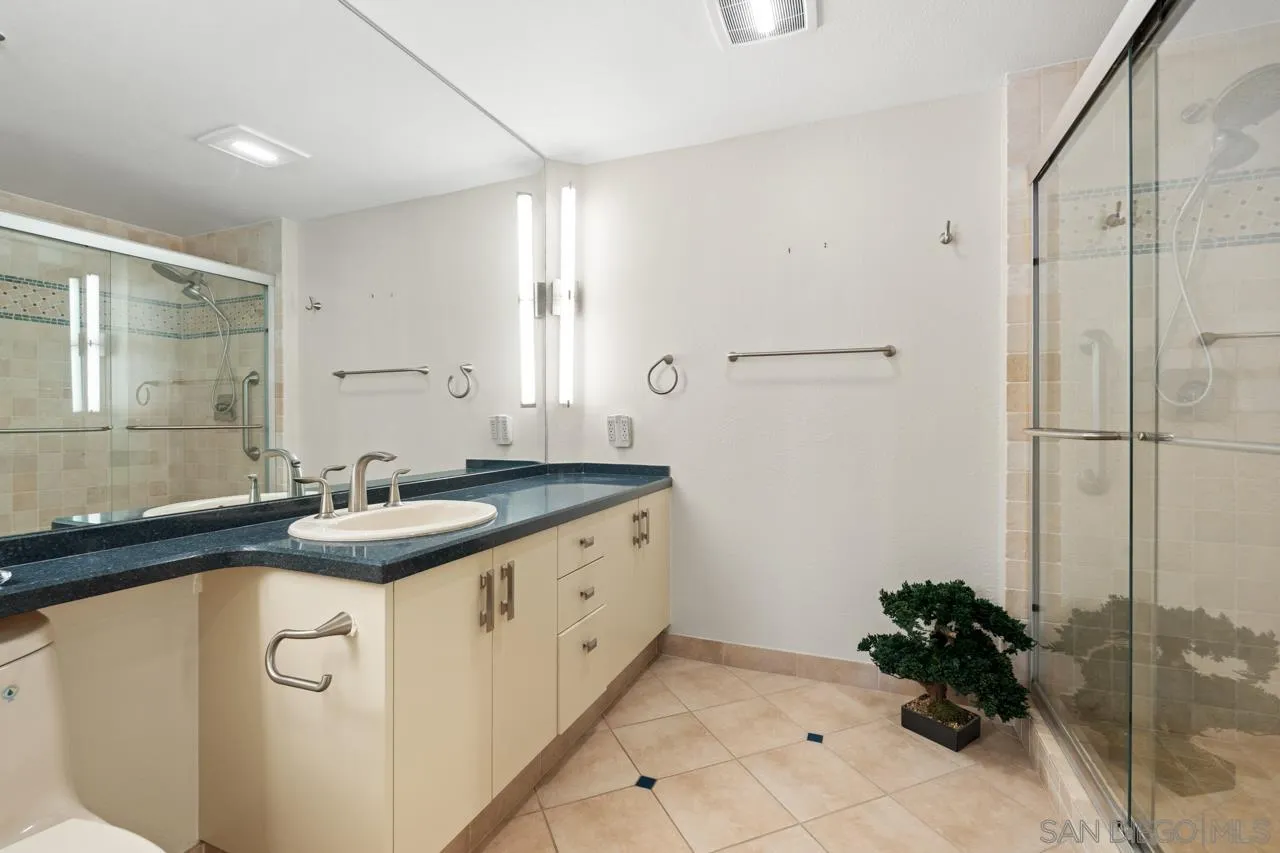 Photo #14: 260012243 Listing: Photo #14