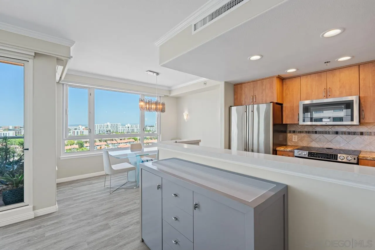 Photo #6: 260012243 Listing: Photo #6