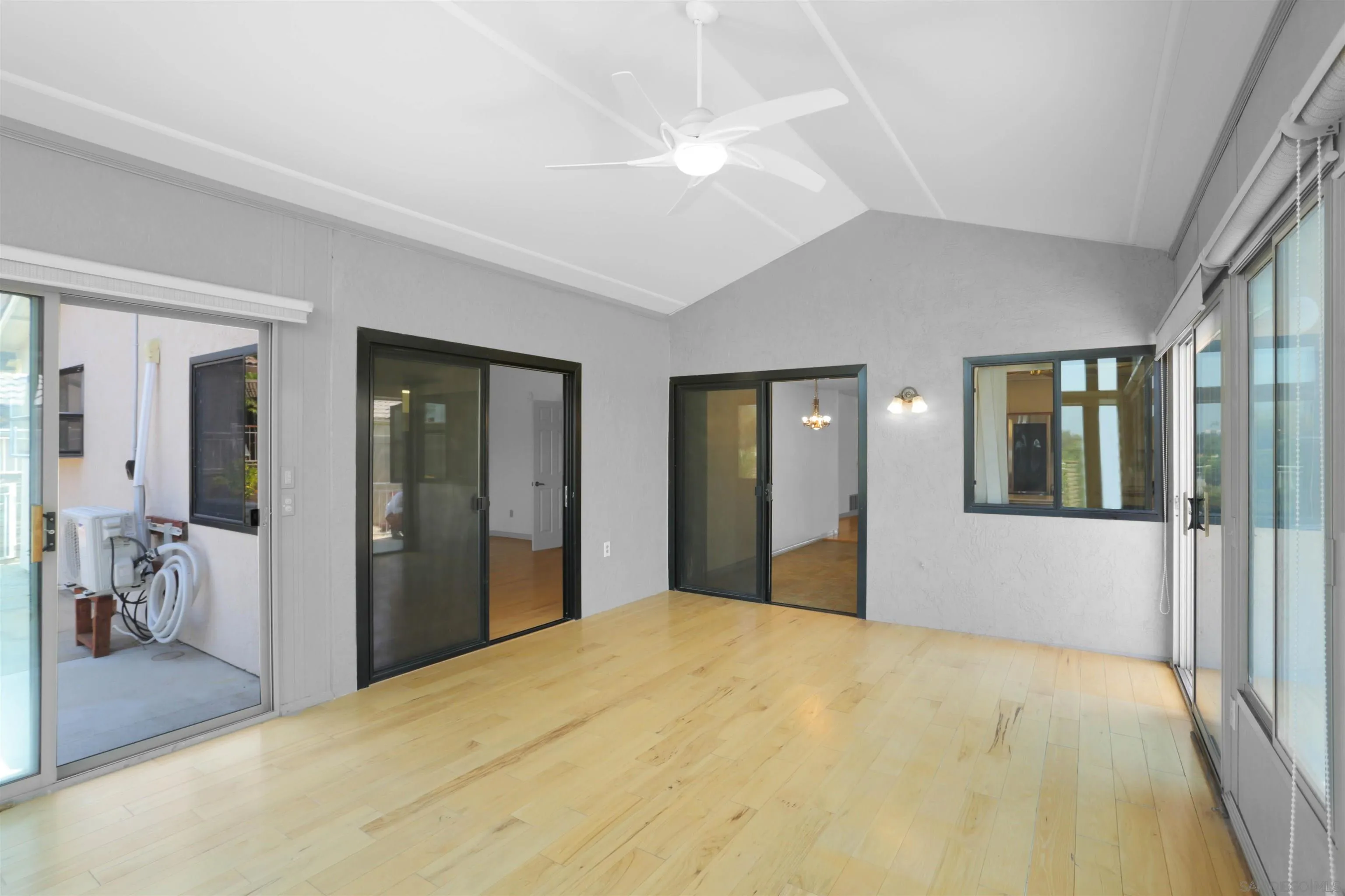 https://cdn.realtyfeed.com/cdn/127/260012245/248f460ff11955ff4b8ba7cbd6fb3563.webp