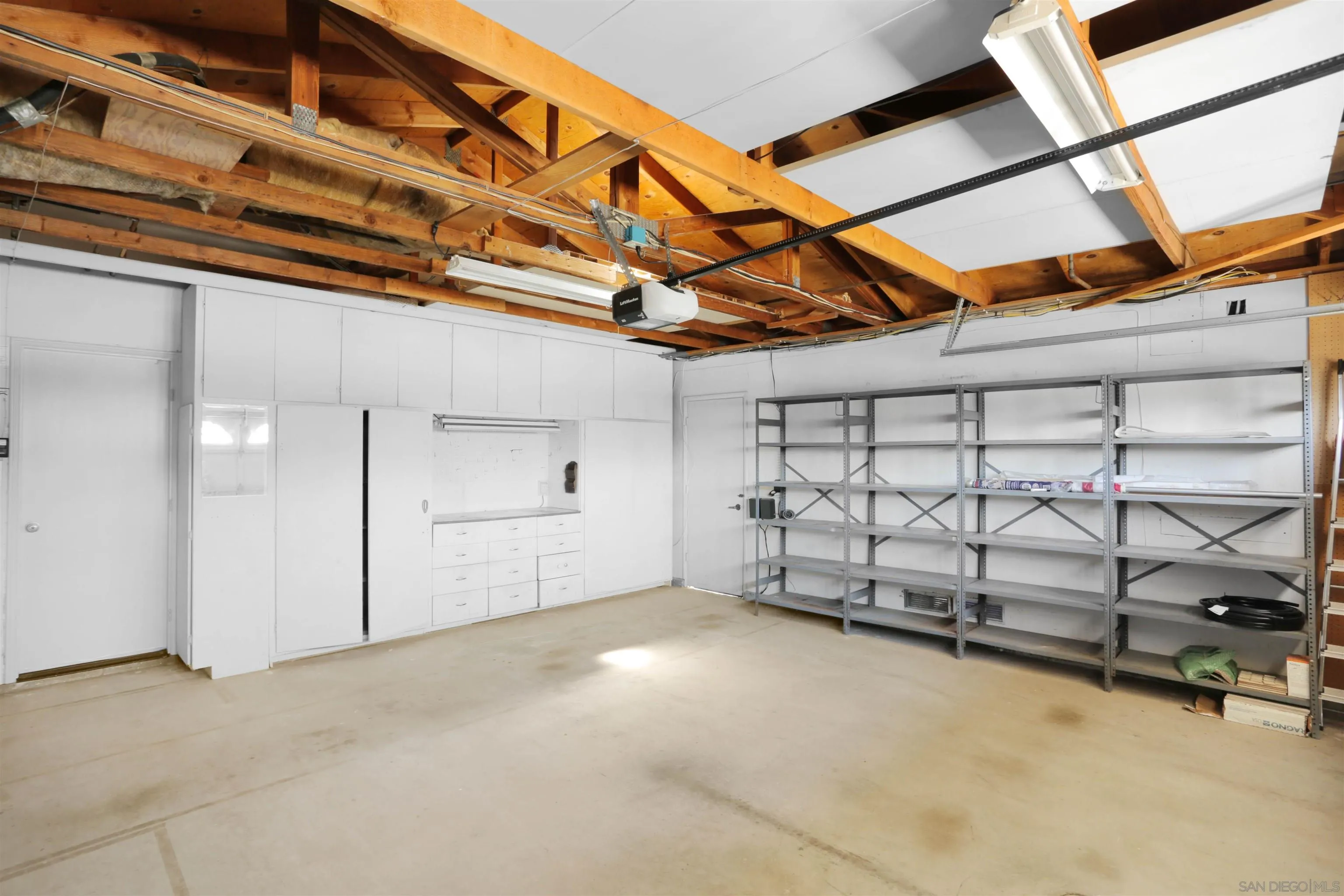 https://cdn.realtyfeed.com/cdn/127/260012245/8b543f02cd4a3d1b17f870a70178a3da.webp