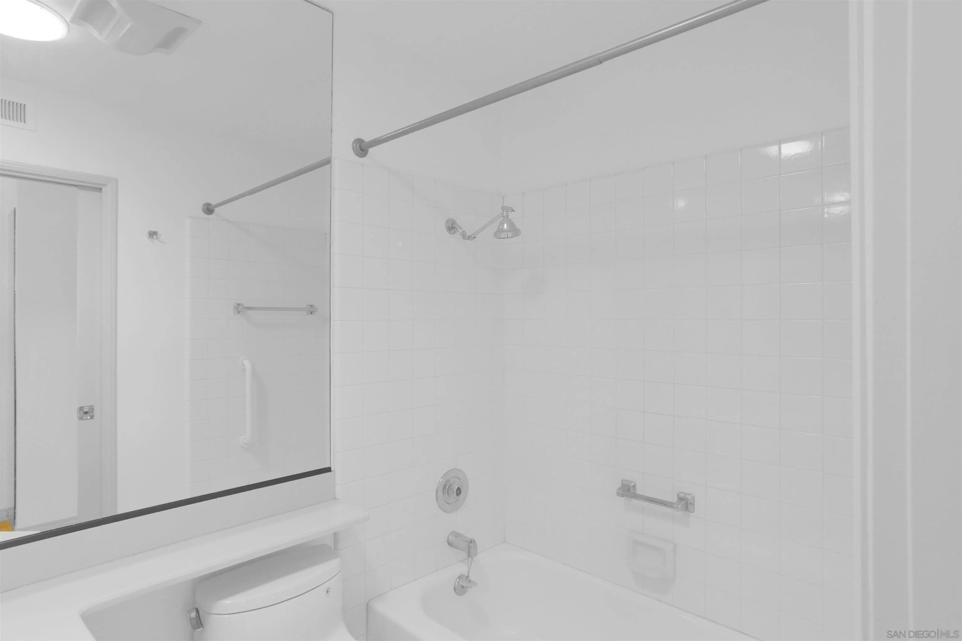 https://cdn.realtyfeed.com/cdn/127/260012245/d675e66b9420b0bb2a80cd000cd82e15.webp