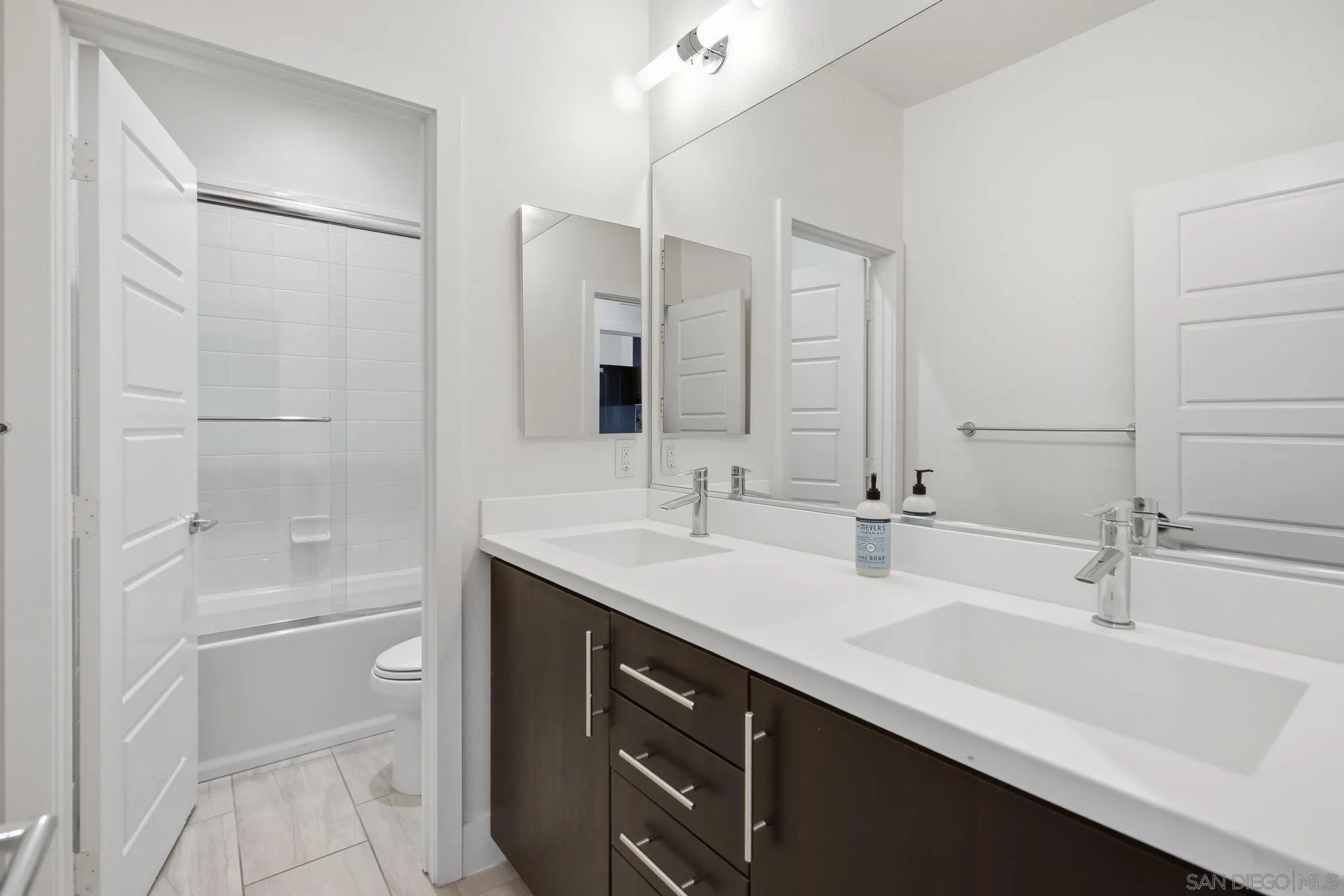 Photo #24: 260012246 Listing: Photo #24
