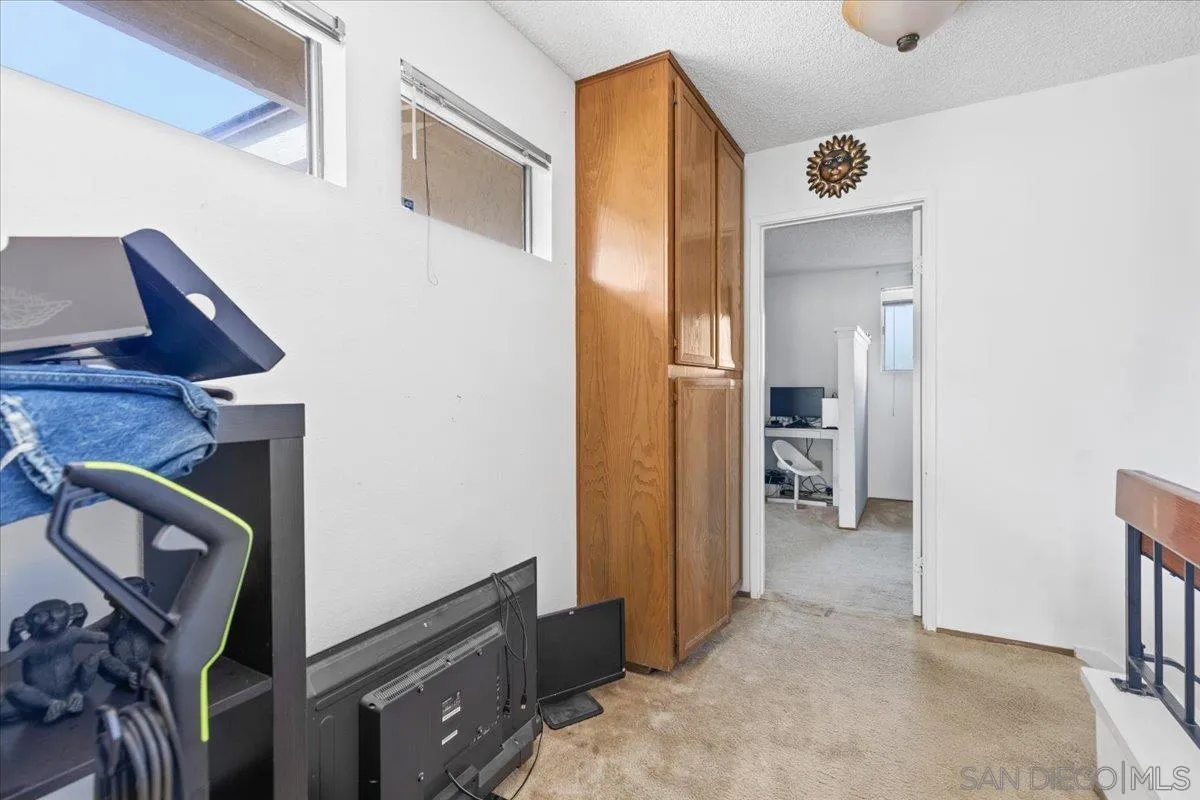 https://cdn.realtyfeed.com/cdn/127/260012248/2b0acabb2294c1d61e79991afd356baf.webp