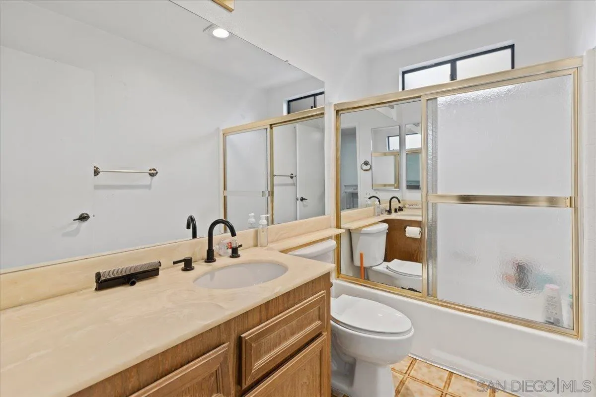 https://cdn.realtyfeed.com/cdn/127/260012248/34ca2e16caa1b713590e831cf2b5e57b.webp