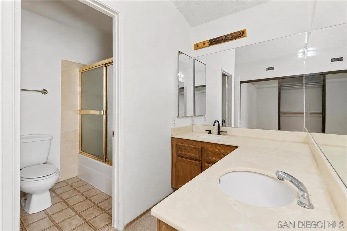 https://cdn.realtyfeed.com/cdn/127/260012248/41838c715d8f1c8bc56285cc4fea638e.webp