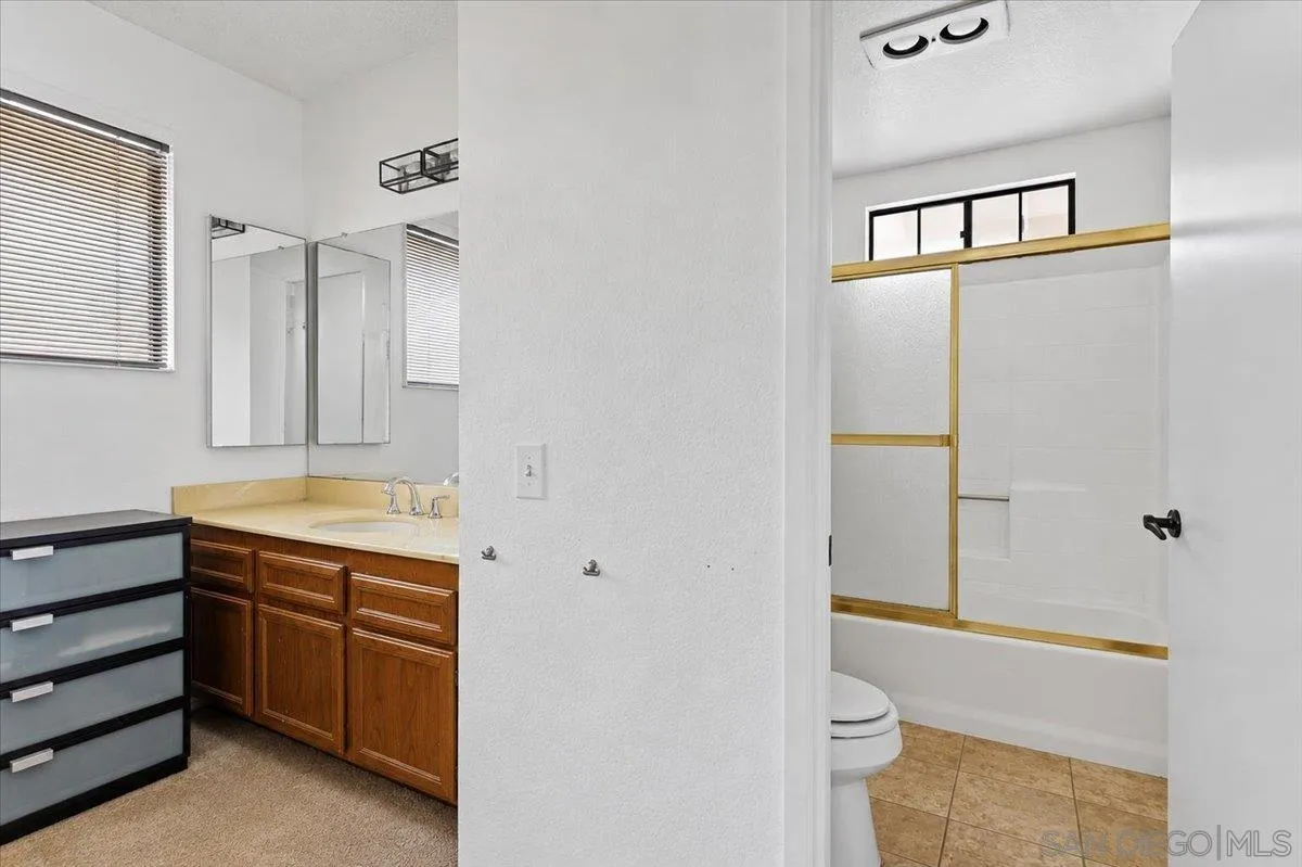 https://cdn.realtyfeed.com/cdn/127/260012250/af74efca98ae3ea178df8c61ff6189aa.webp